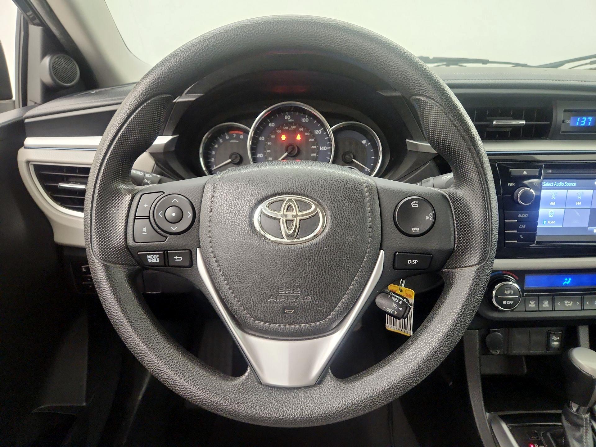 Thumbnail: 2015 Toyota Corolla - 10