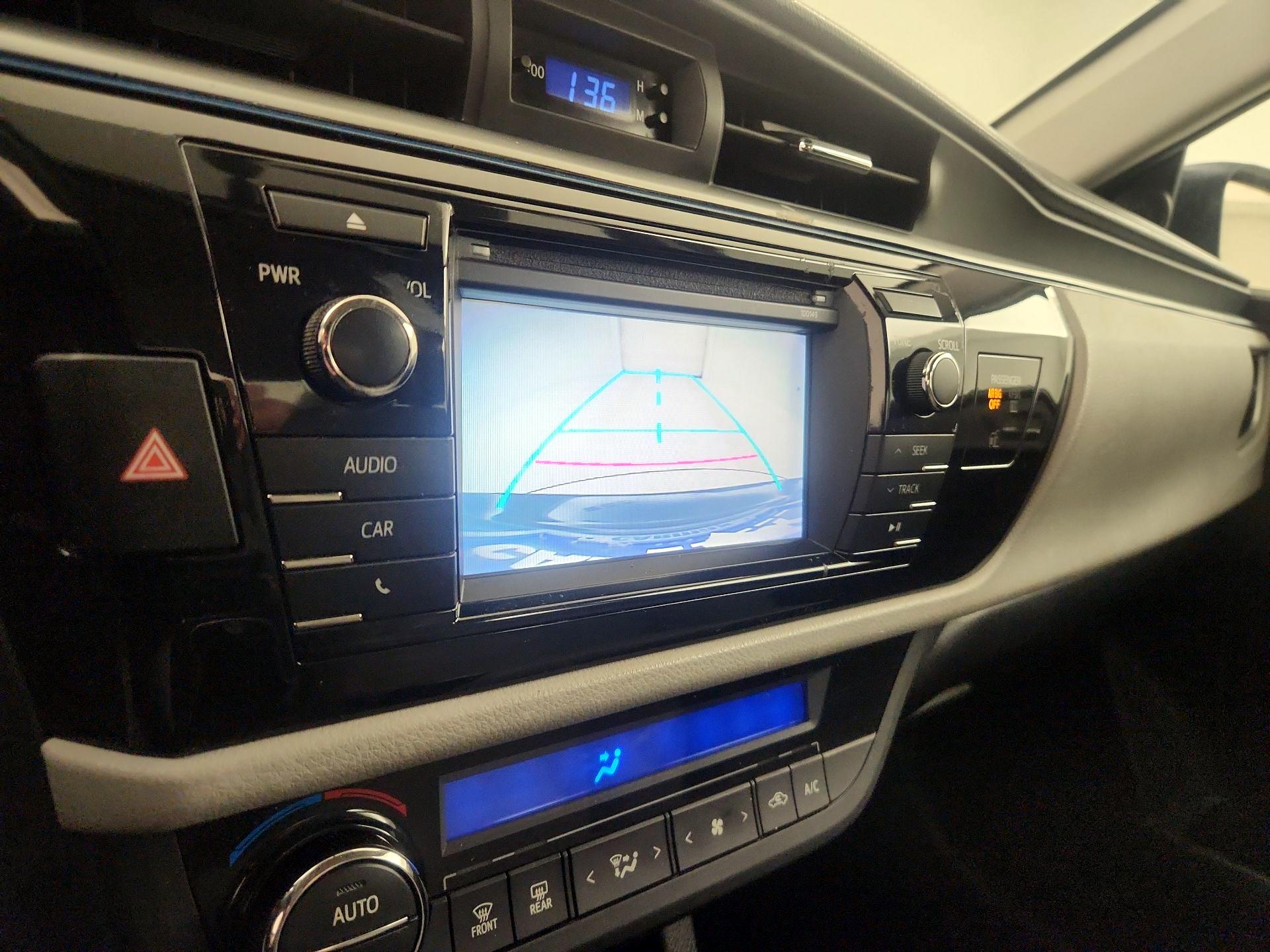 Thumbnail: 2015 Toyota Corolla - 14