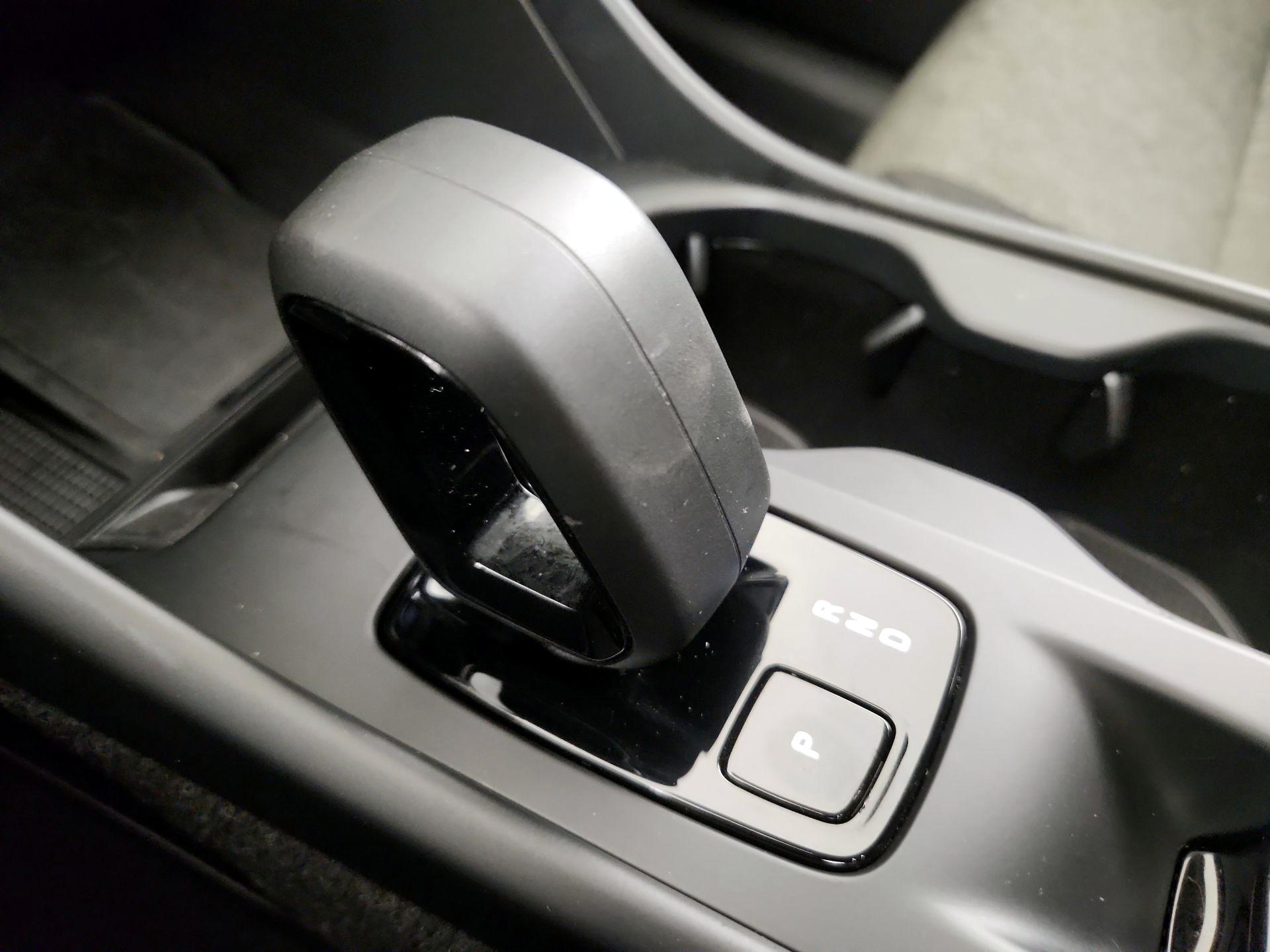 Thumbnail: 2025 Volvo XC40 - 15