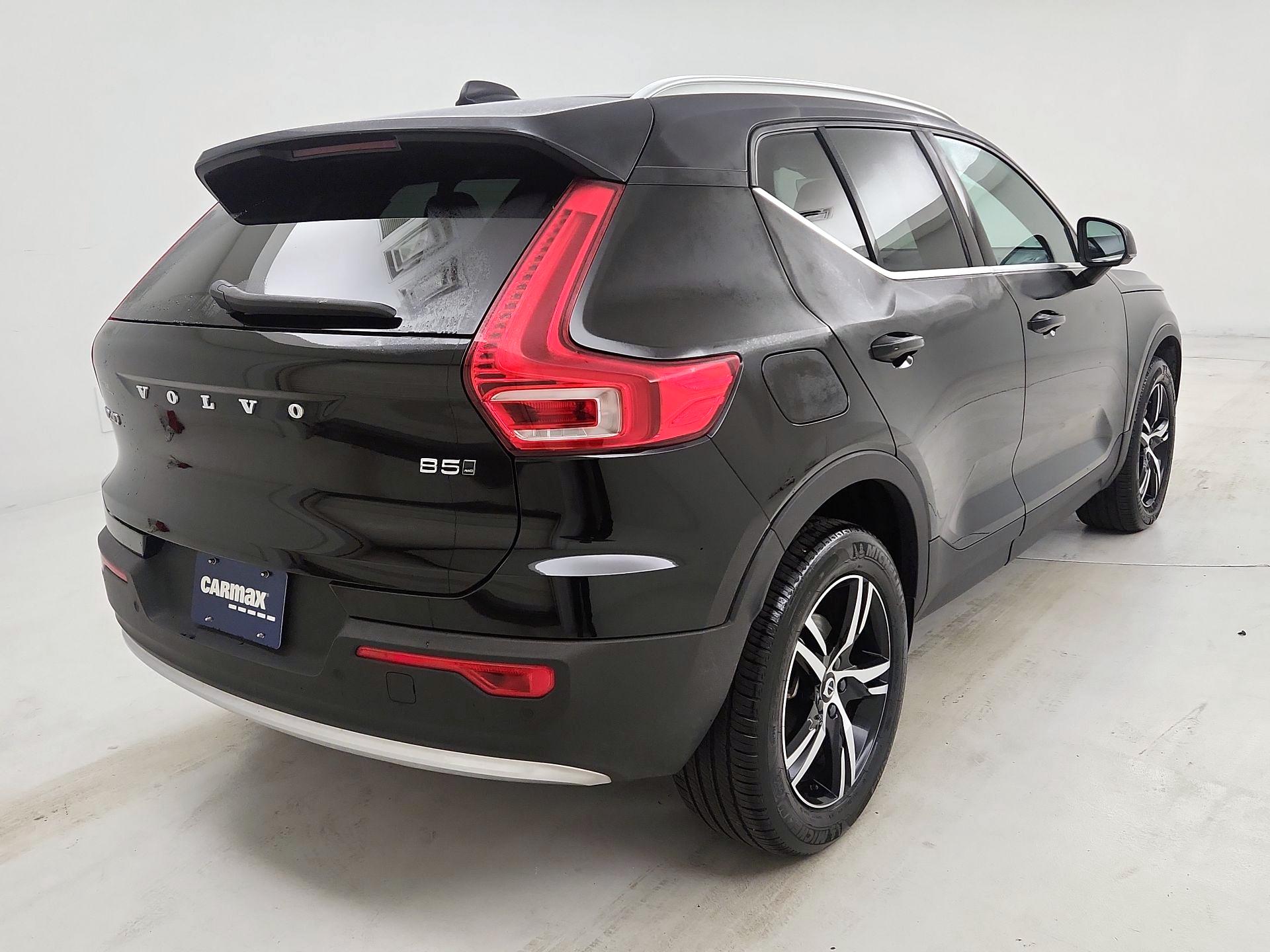 Thumbnail: 2025 Volvo XC40 - 5