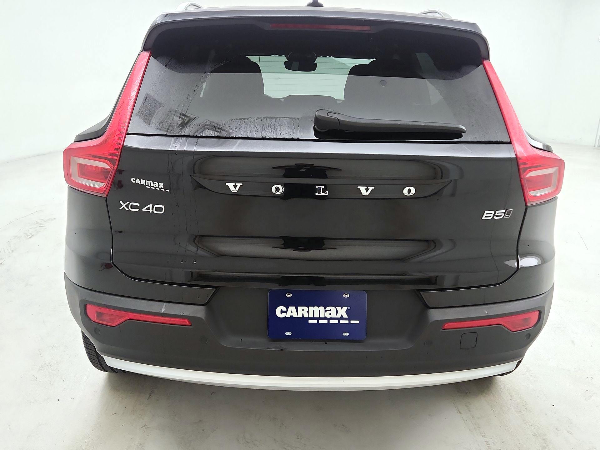 Thumbnail: 2025 Volvo XC40 - 6