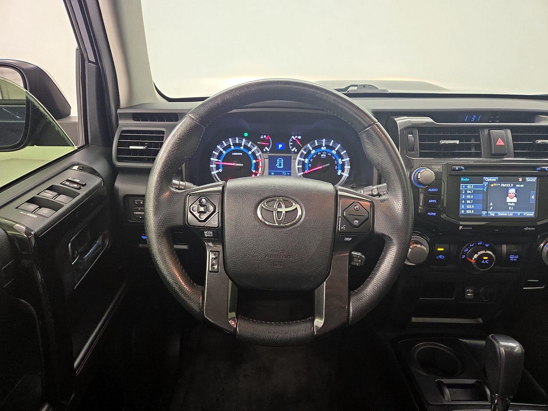 Thumbnail: 2015 Toyota 4Runner - 10
