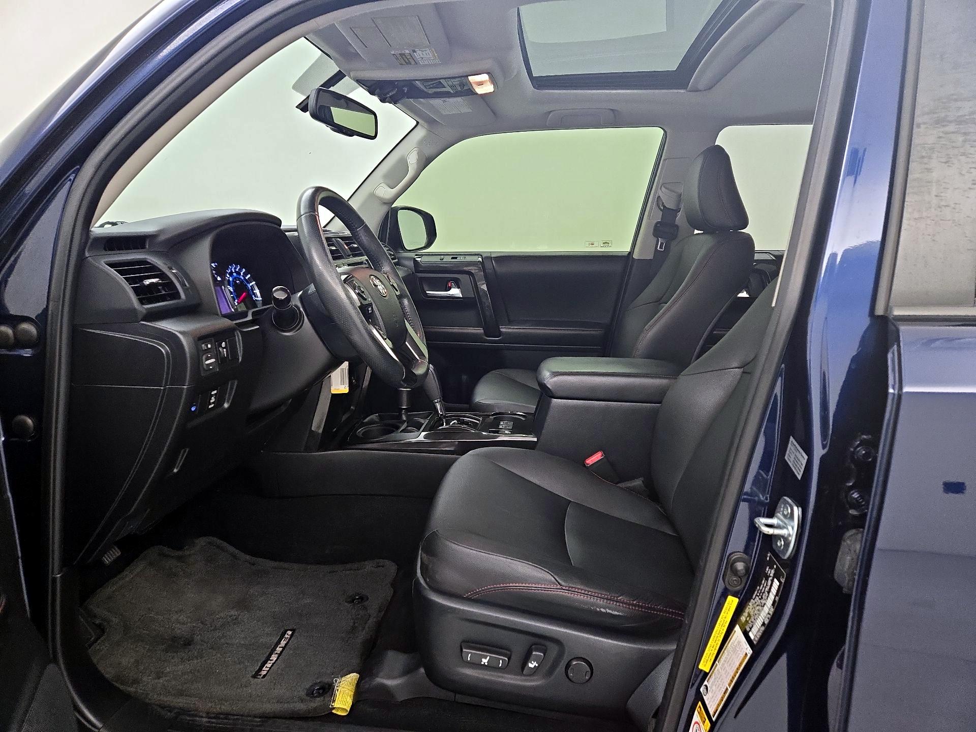 Thumbnail: 2015 Toyota 4Runner - 11