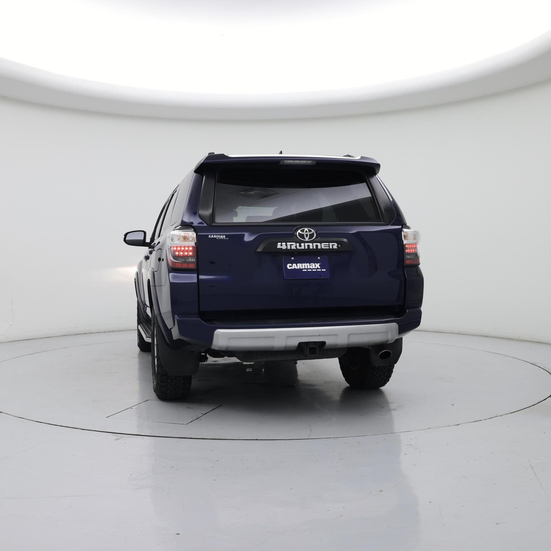 Thumbnail: 2015 Toyota 4Runner - 6