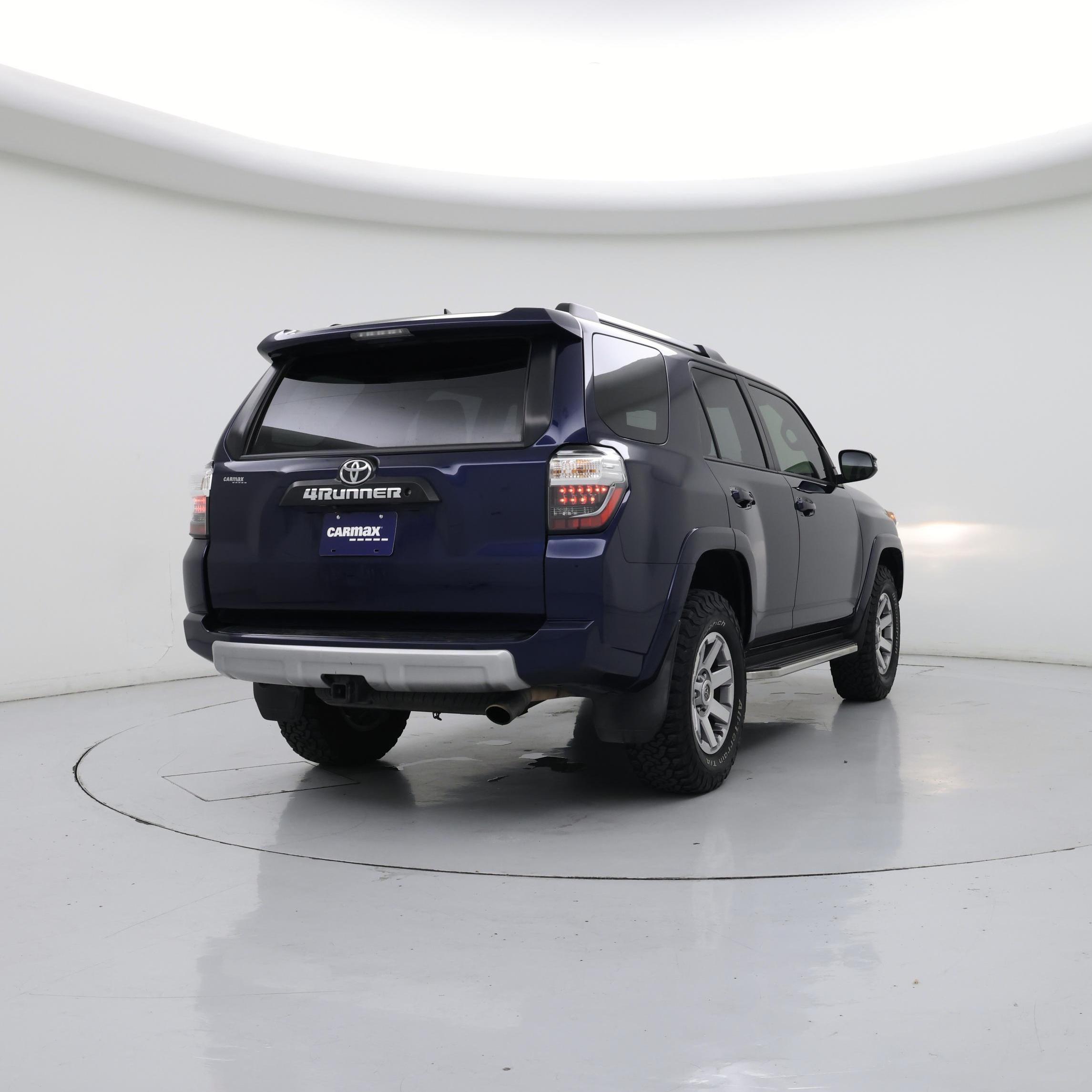 Thumbnail: 2015 Toyota 4Runner - 8
