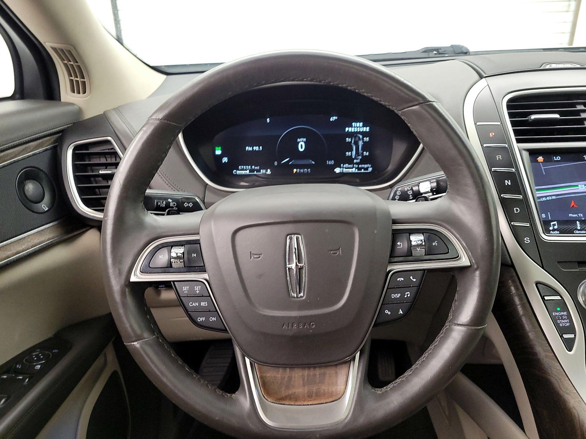 Thumbnail: 2019 Lincoln Nautilus - 10