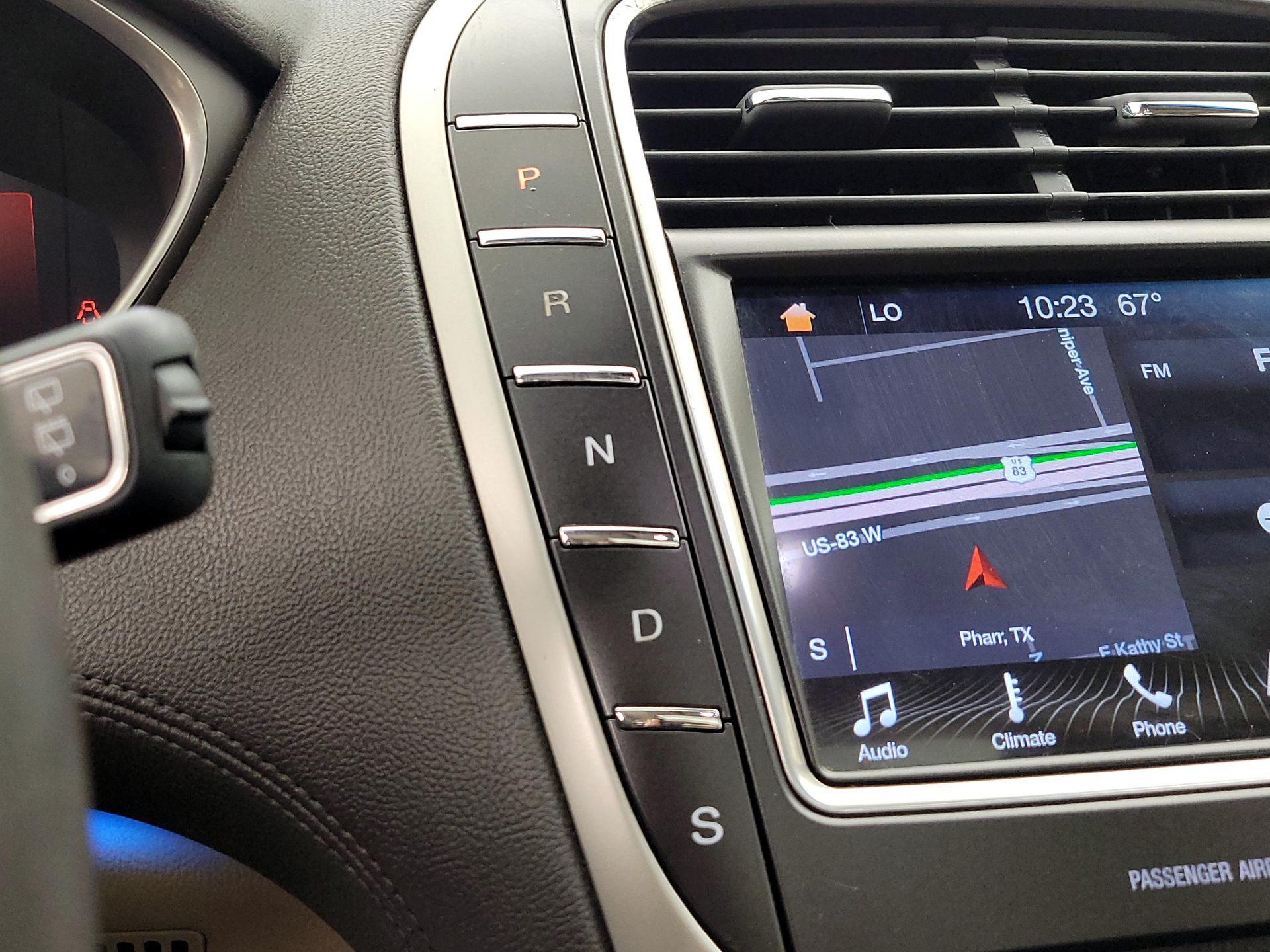 Thumbnail: 2019 Lincoln Nautilus - 18