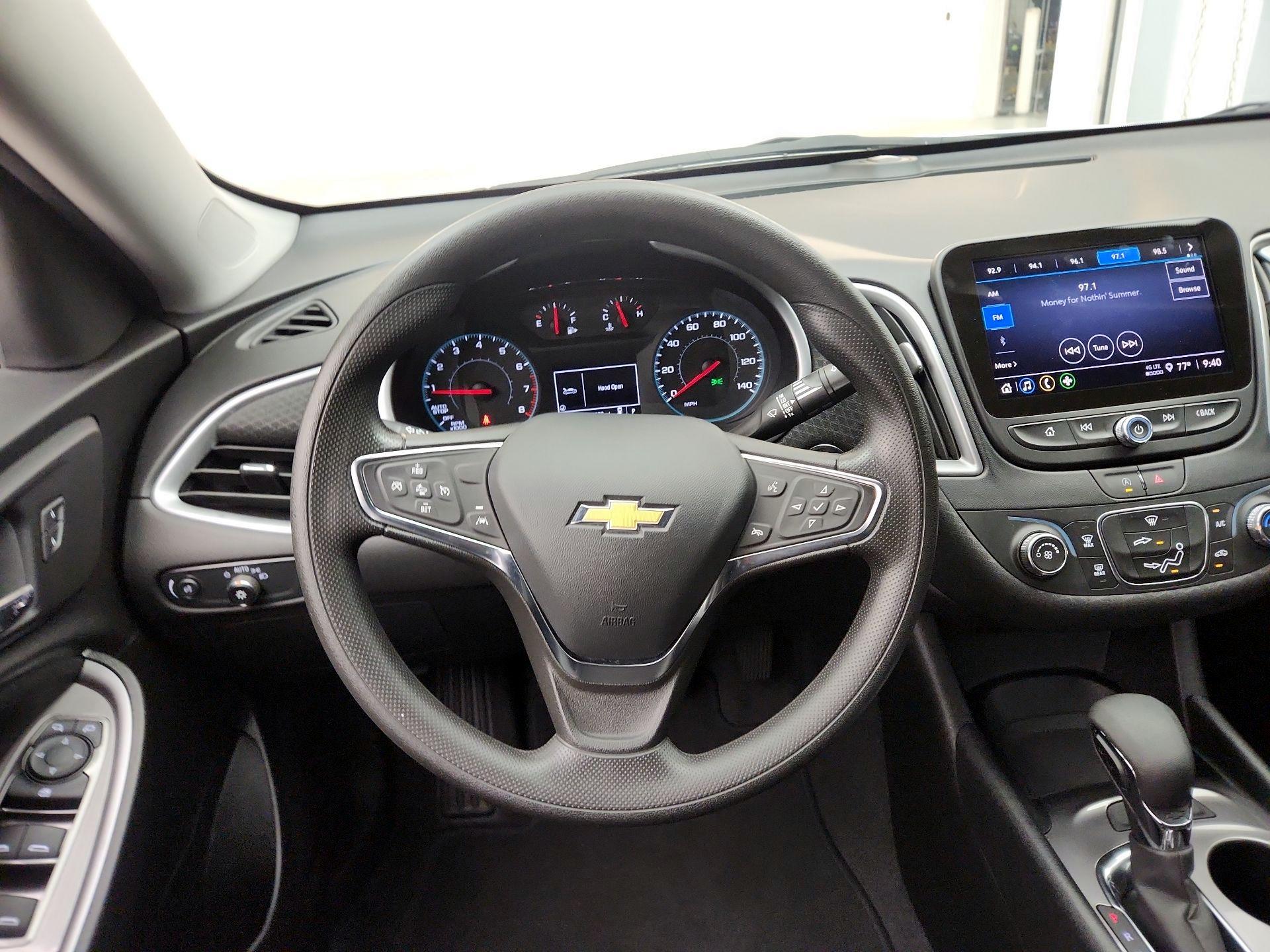 Thumbnail: 2023 Chevrolet Malibu - 10
