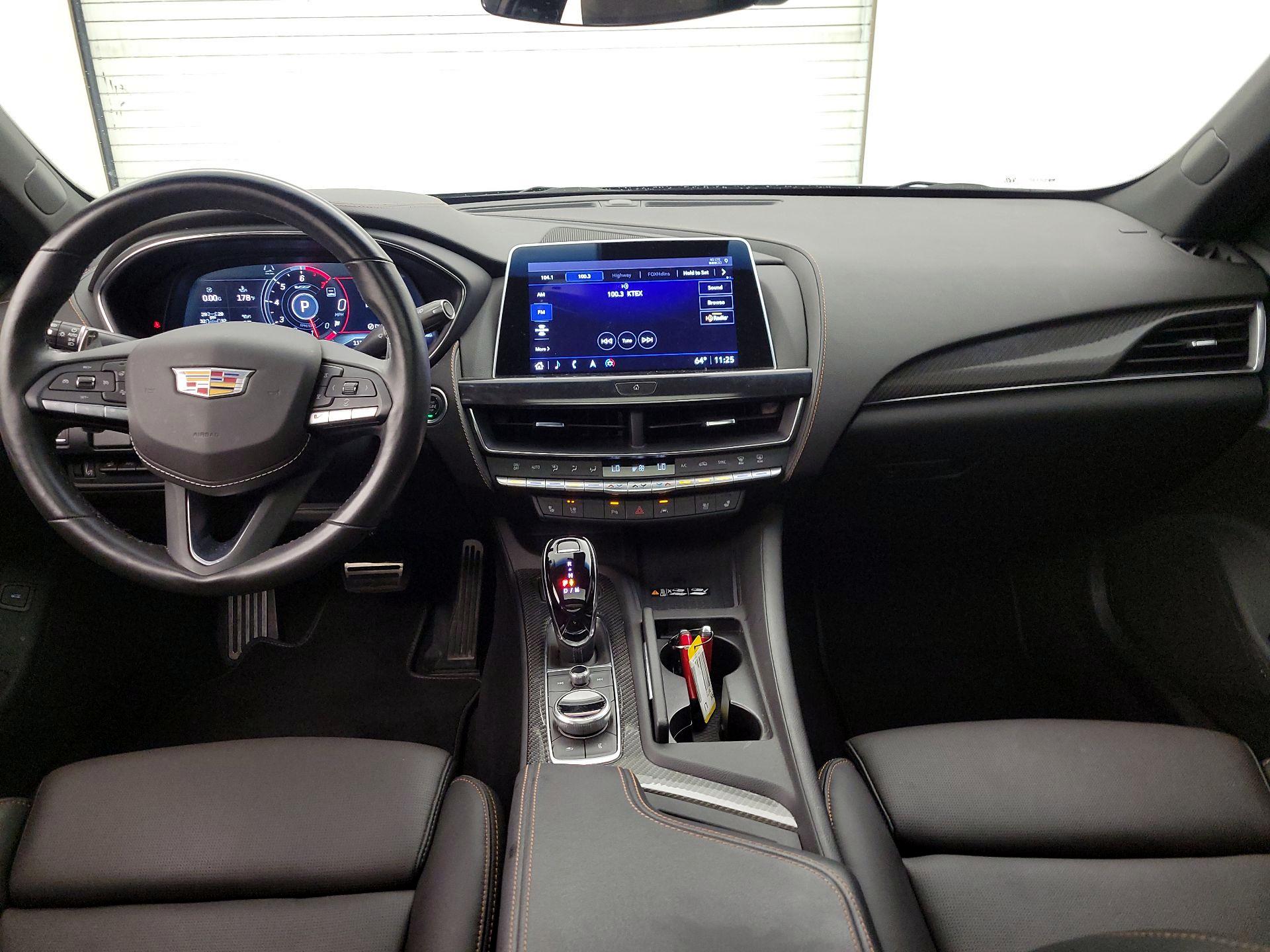 Thumbnail: 2024 Cadillac CT5 - 9