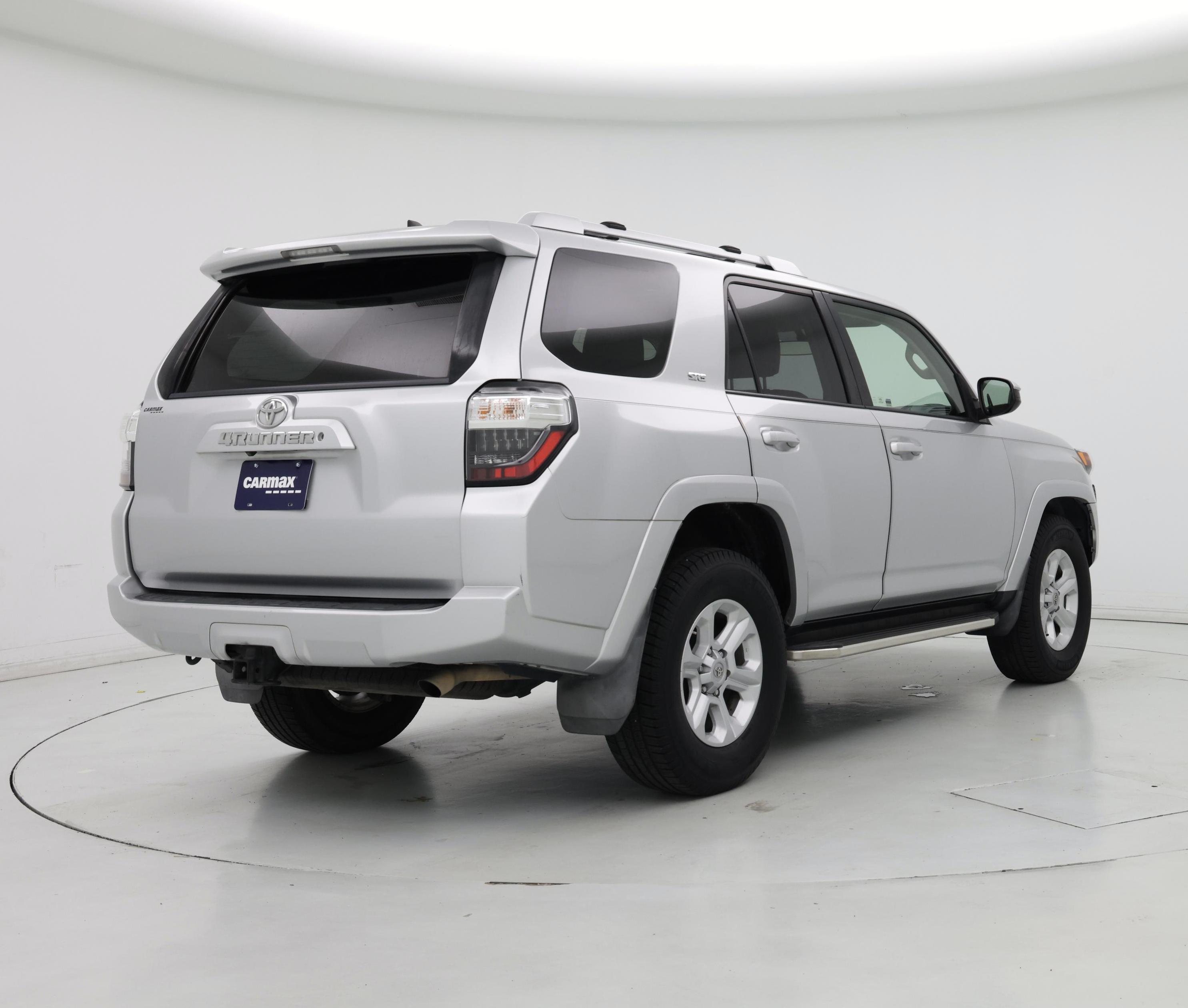 Thumbnail: 2016 Toyota 4Runner - 8