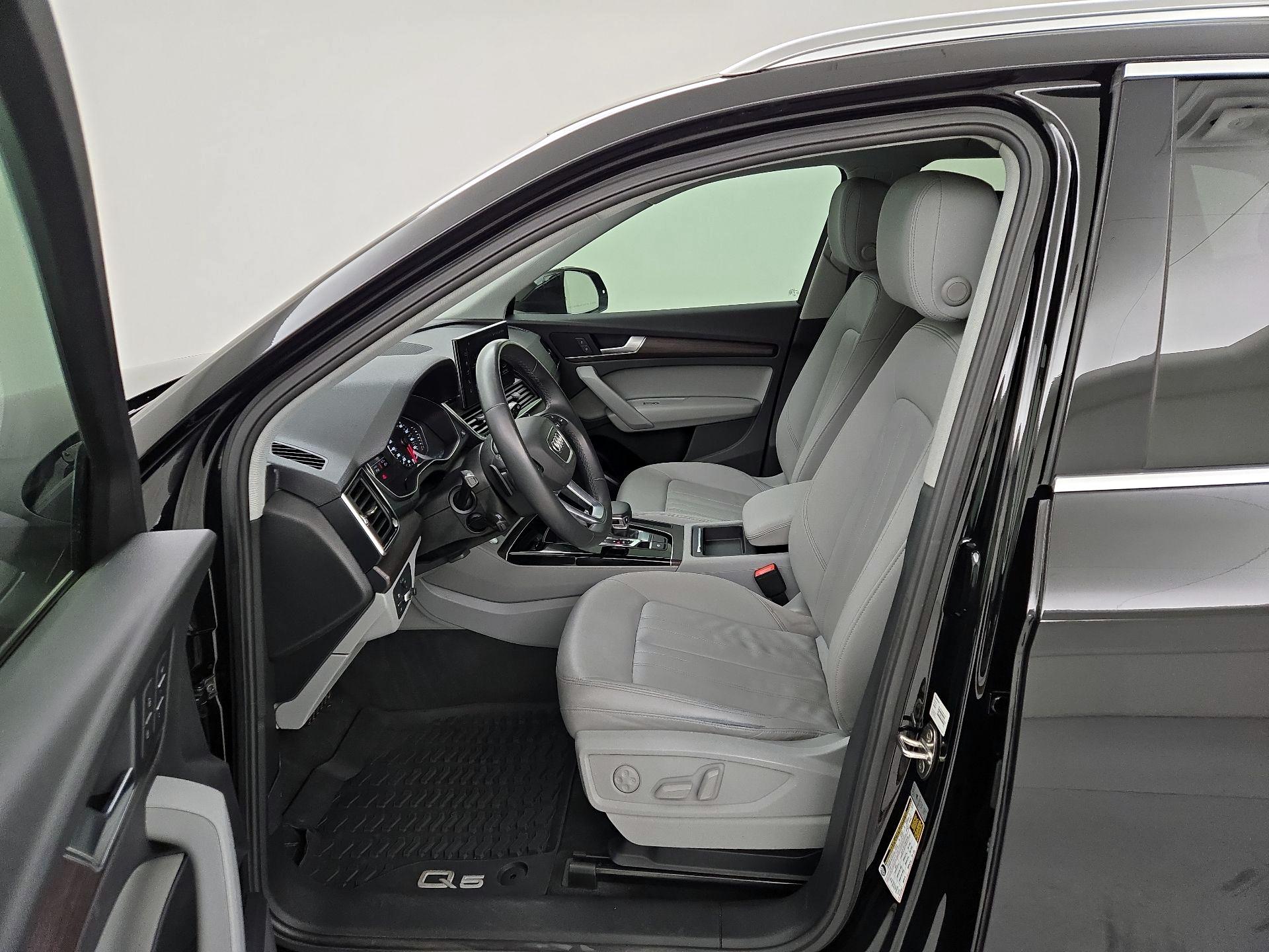 Thumbnail: 2021 Audi Q5 - 11