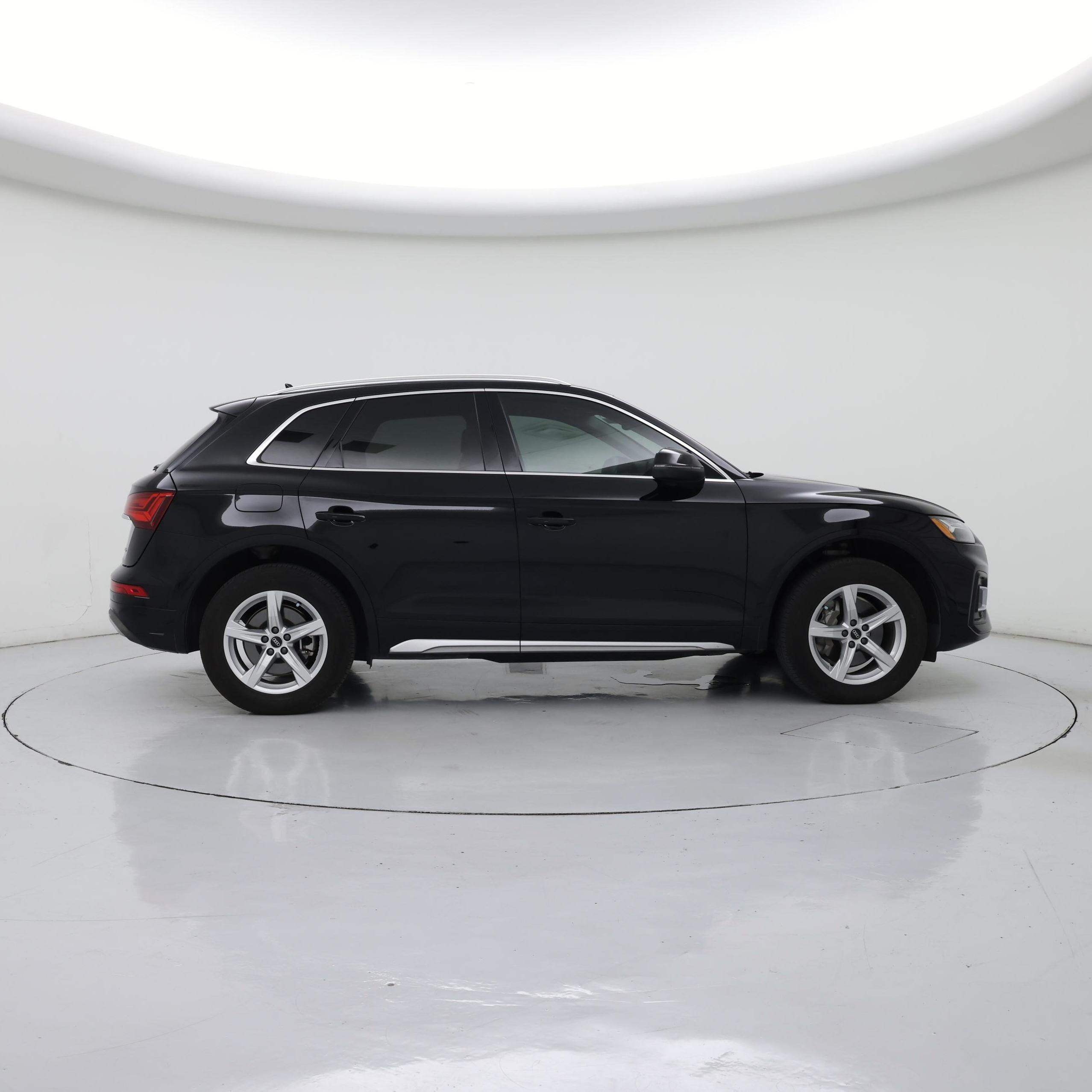 Thumbnail: 2021 Audi Q5 - 7