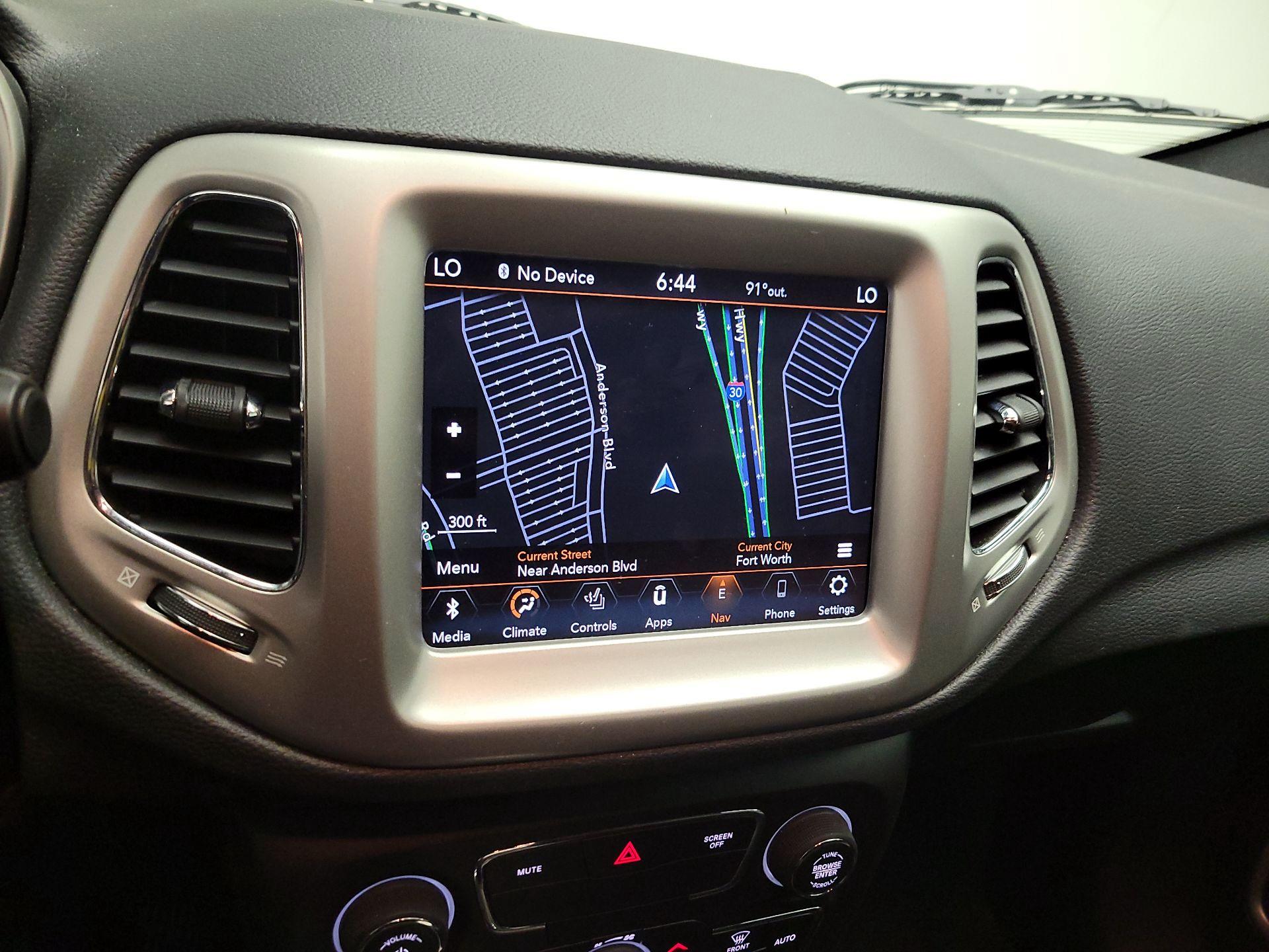 Thumbnail: 2021 Jeep Compass - 14