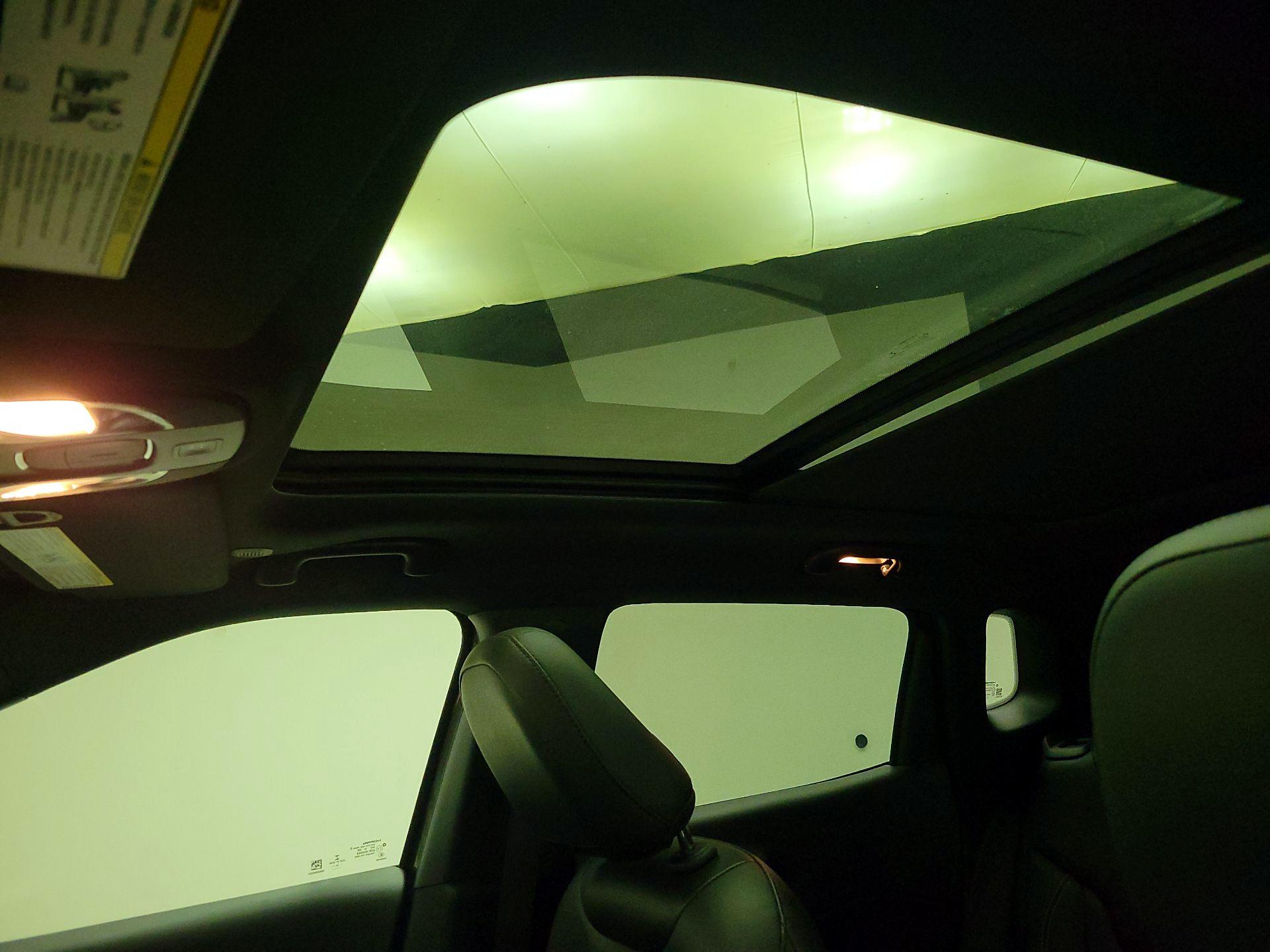 Thumbnail: 2021 Jeep Compass - 20