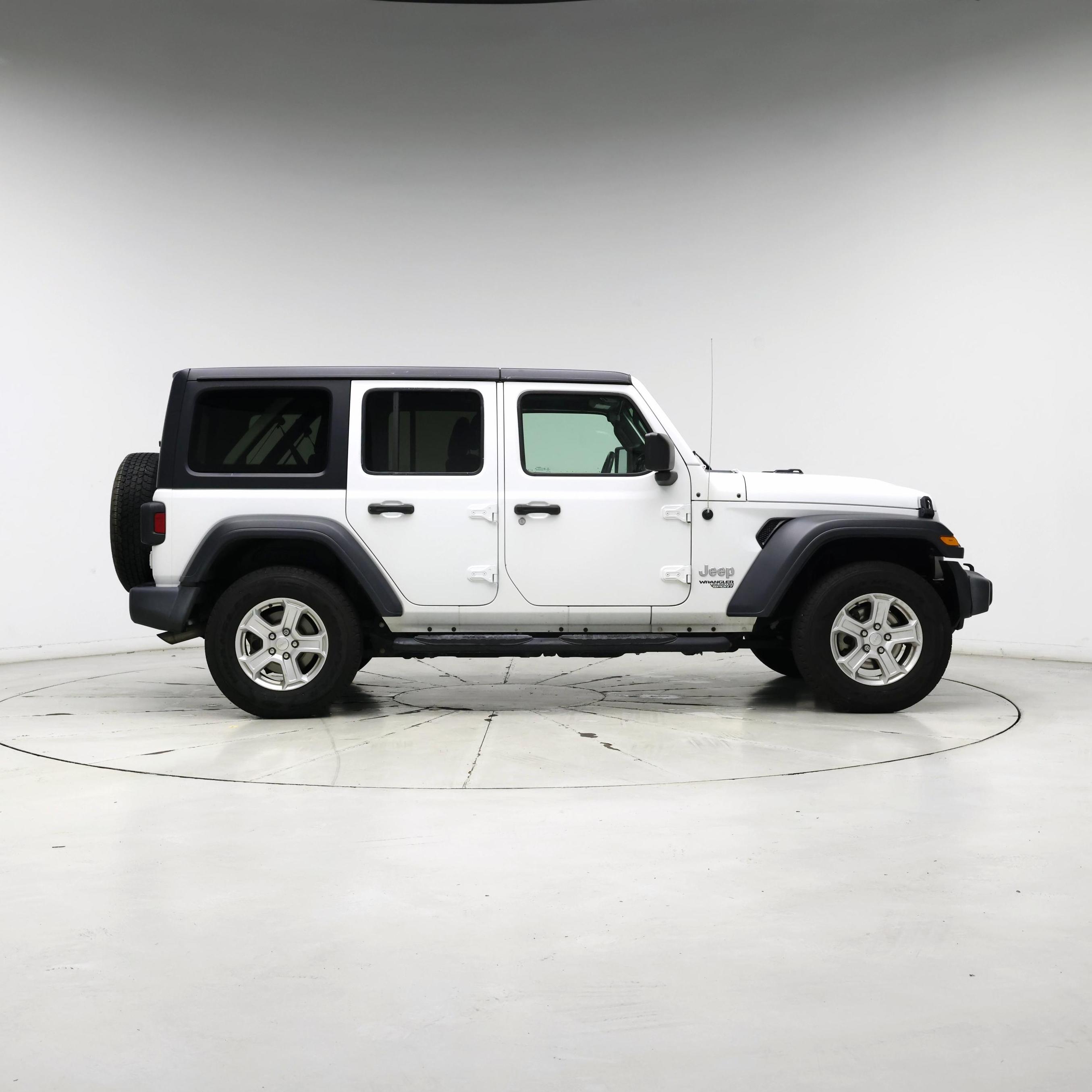 Thumbnail: 2019 Jeep Wrangler - 7