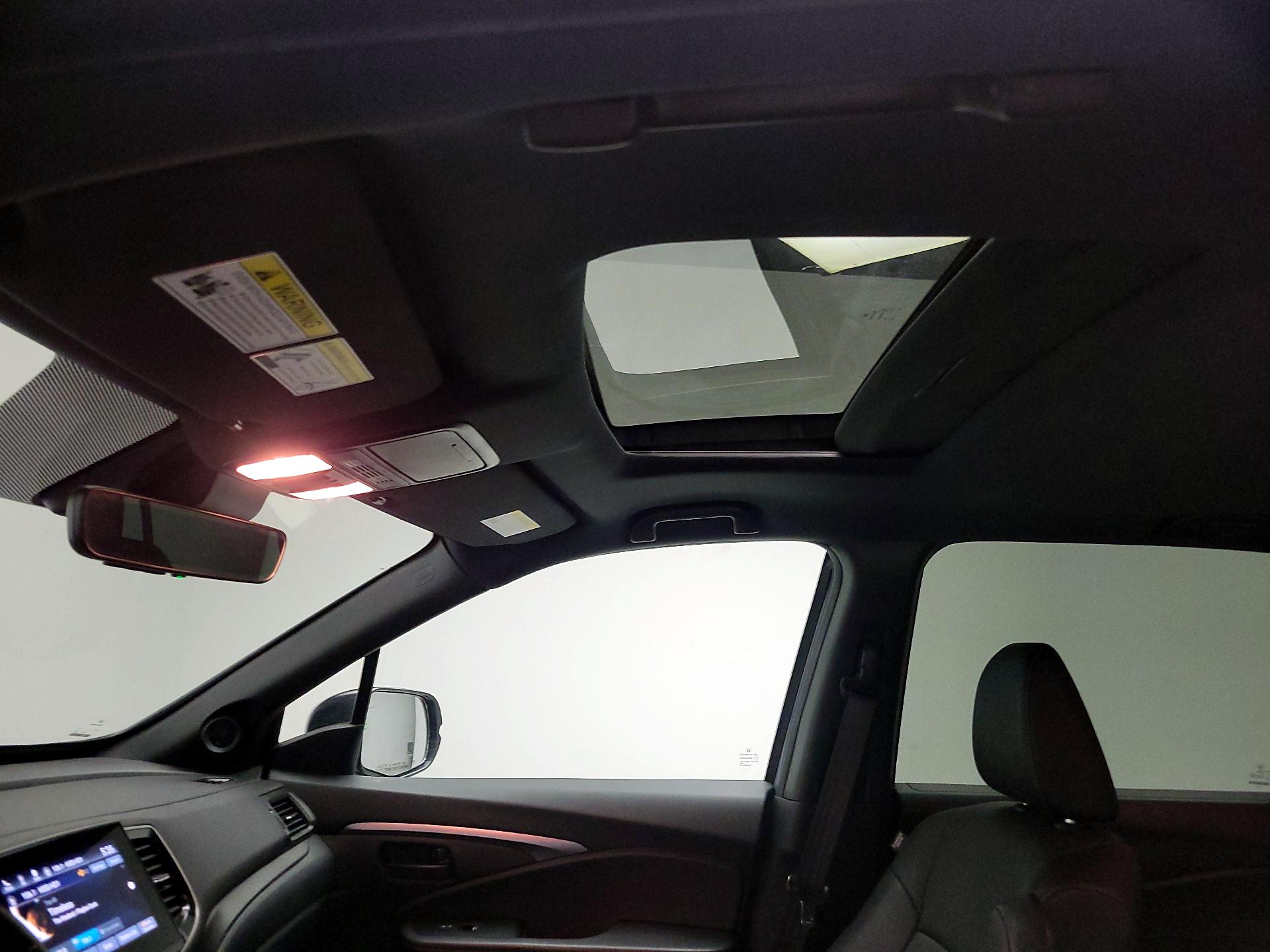 Thumbnail: 2022 Honda Passport - 18