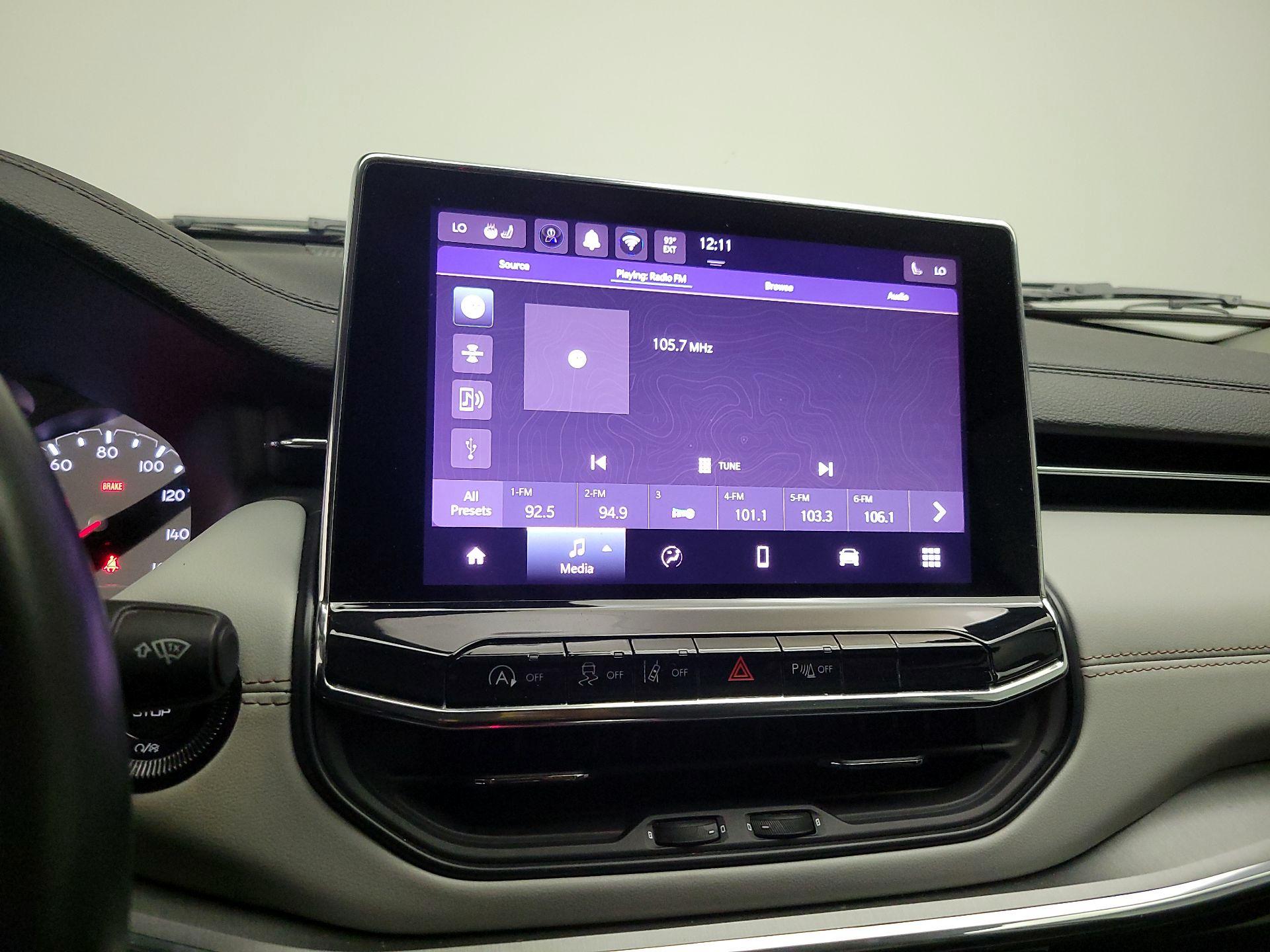 Thumbnail: 2022 Jeep Compass - 15
