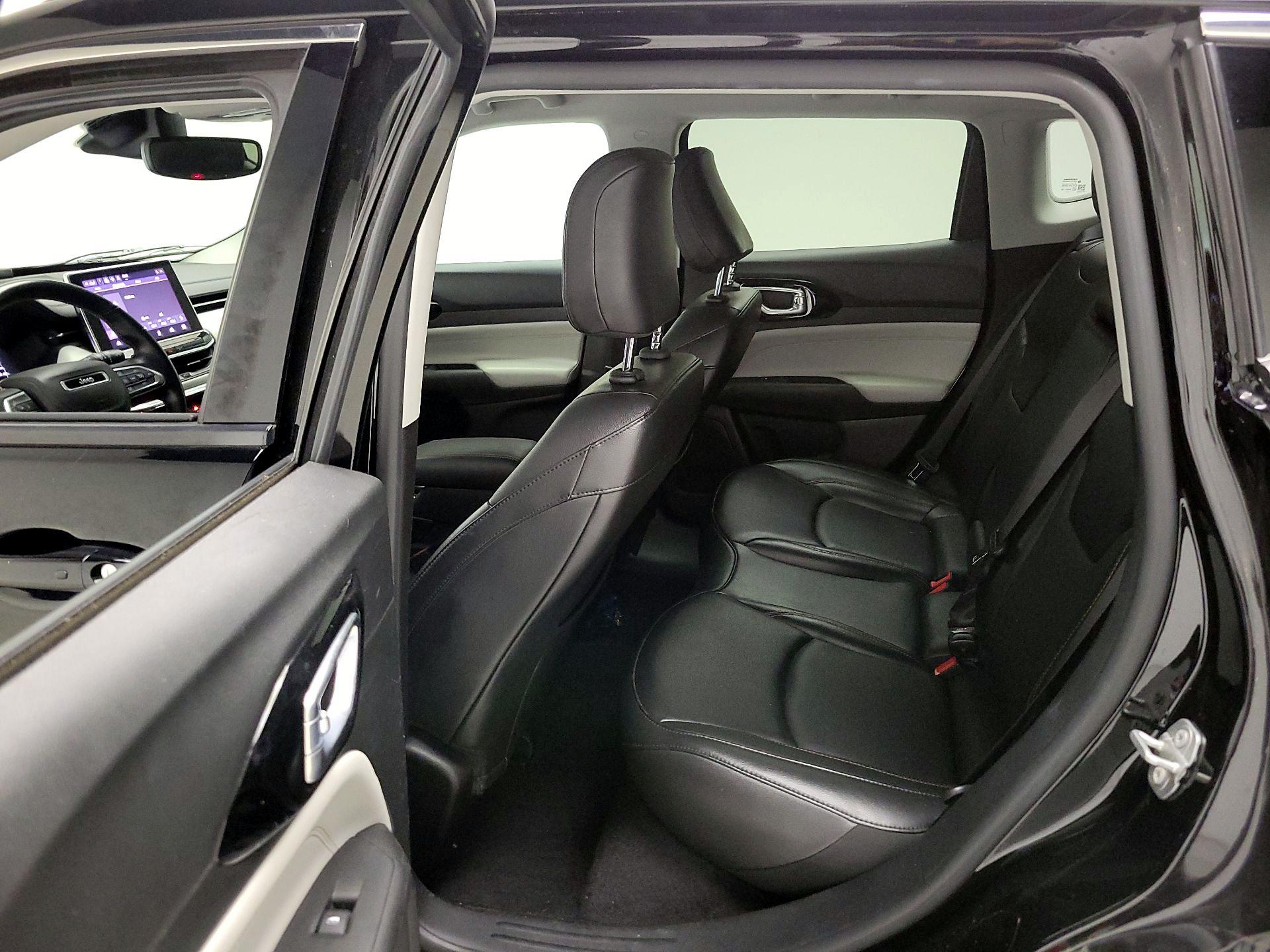 Thumbnail: 2022 Jeep Compass - 19