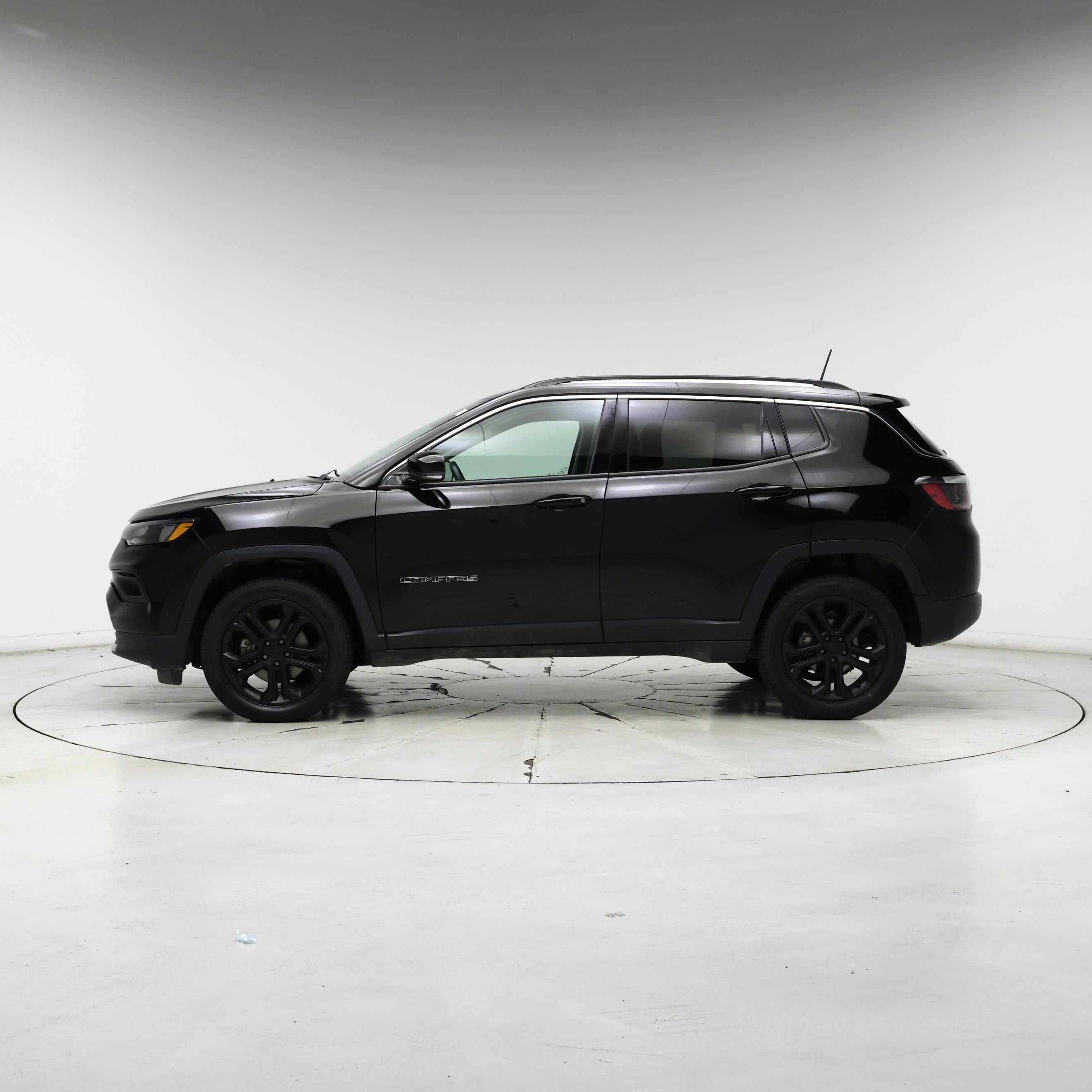 Thumbnail: 2022 Jeep Compass - 3