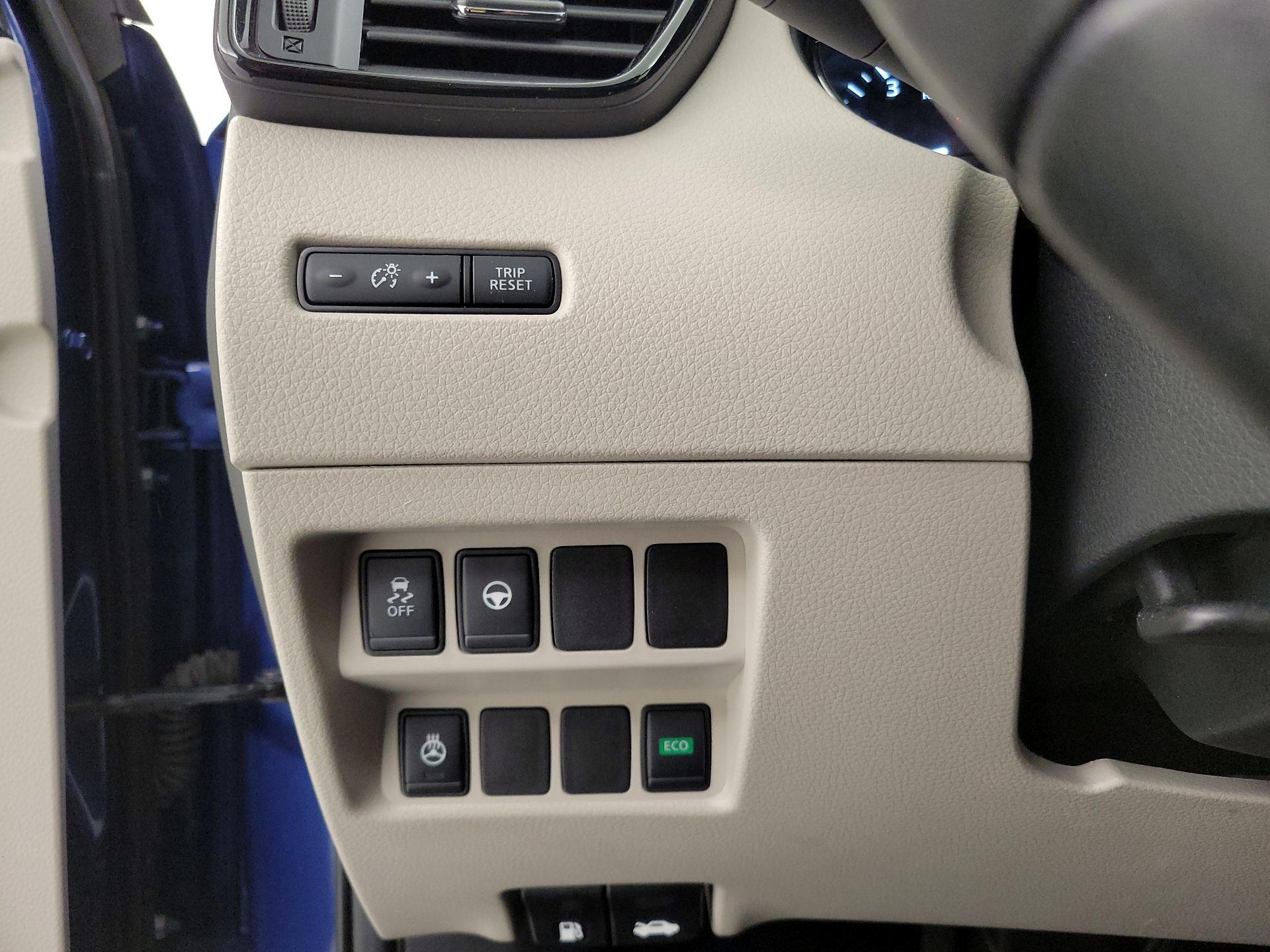 Thumbnail: 2019 Nissan Rogue Sport - 13