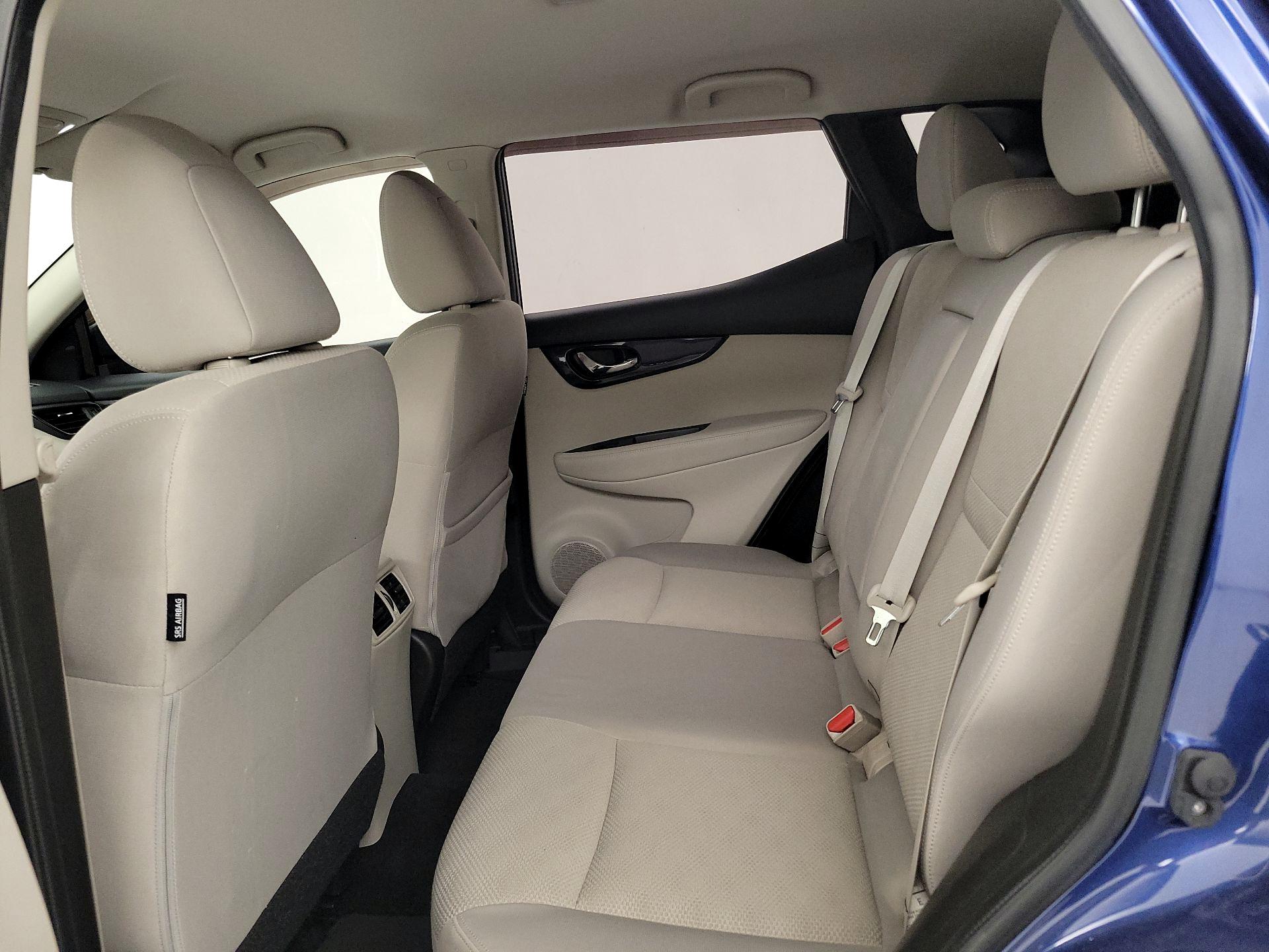 Thumbnail: 2019 Nissan Rogue Sport - 20