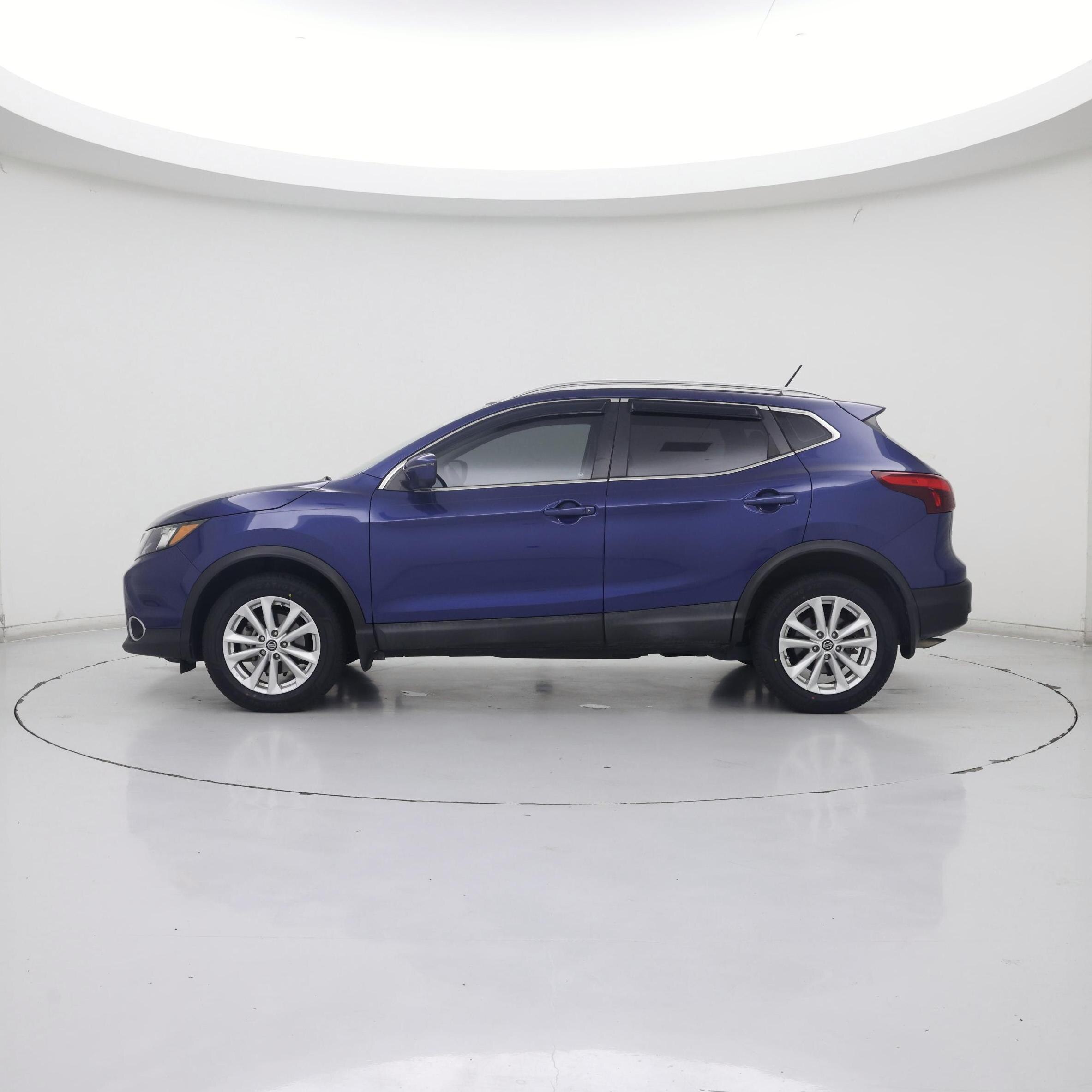 Thumbnail: 2019 Nissan Rogue Sport - 3