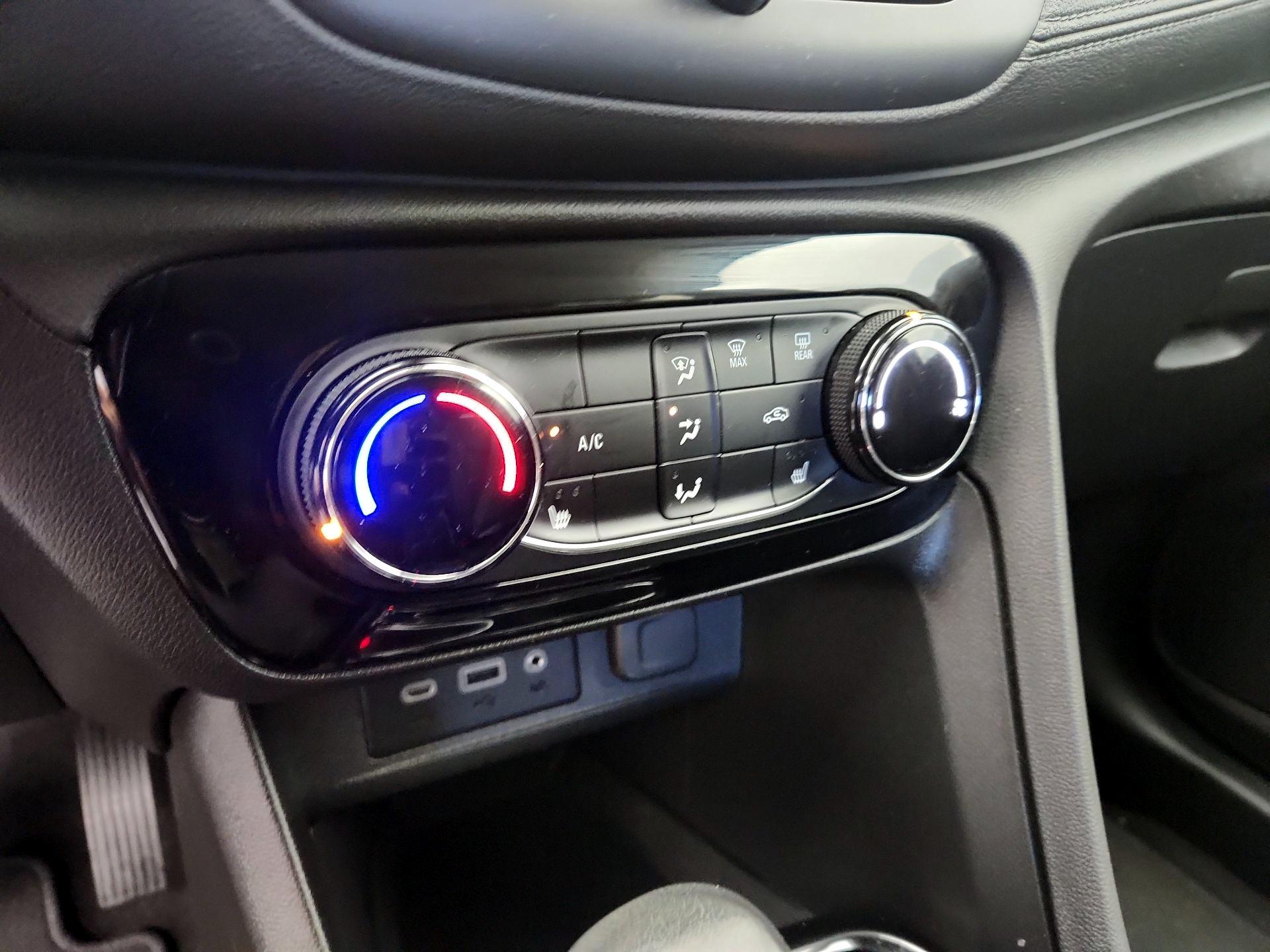 Thumbnail: 2022 Buick Encore GX - 16
