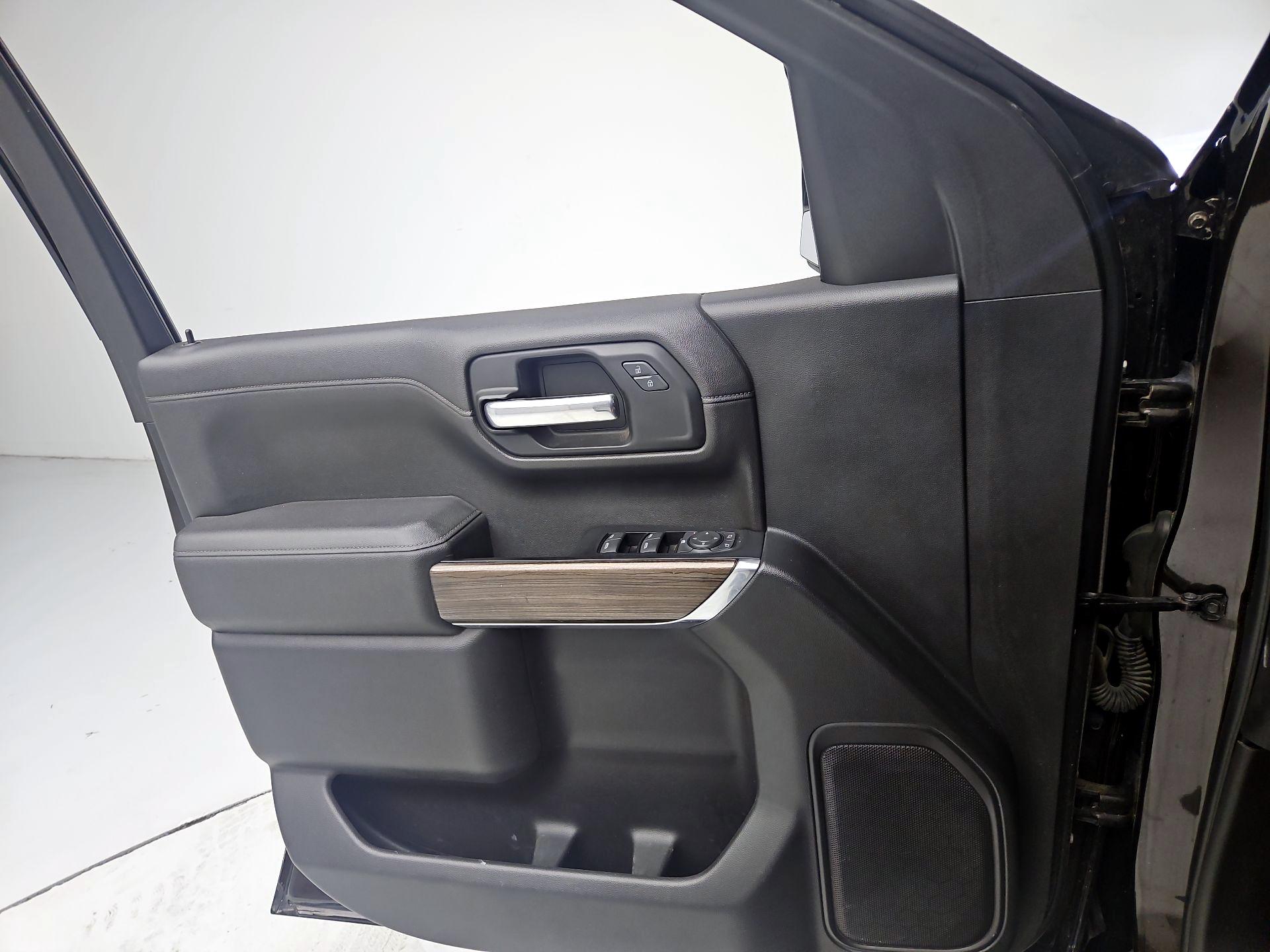 Thumbnail: 2019 Chevrolet Silverado 1500 - 12