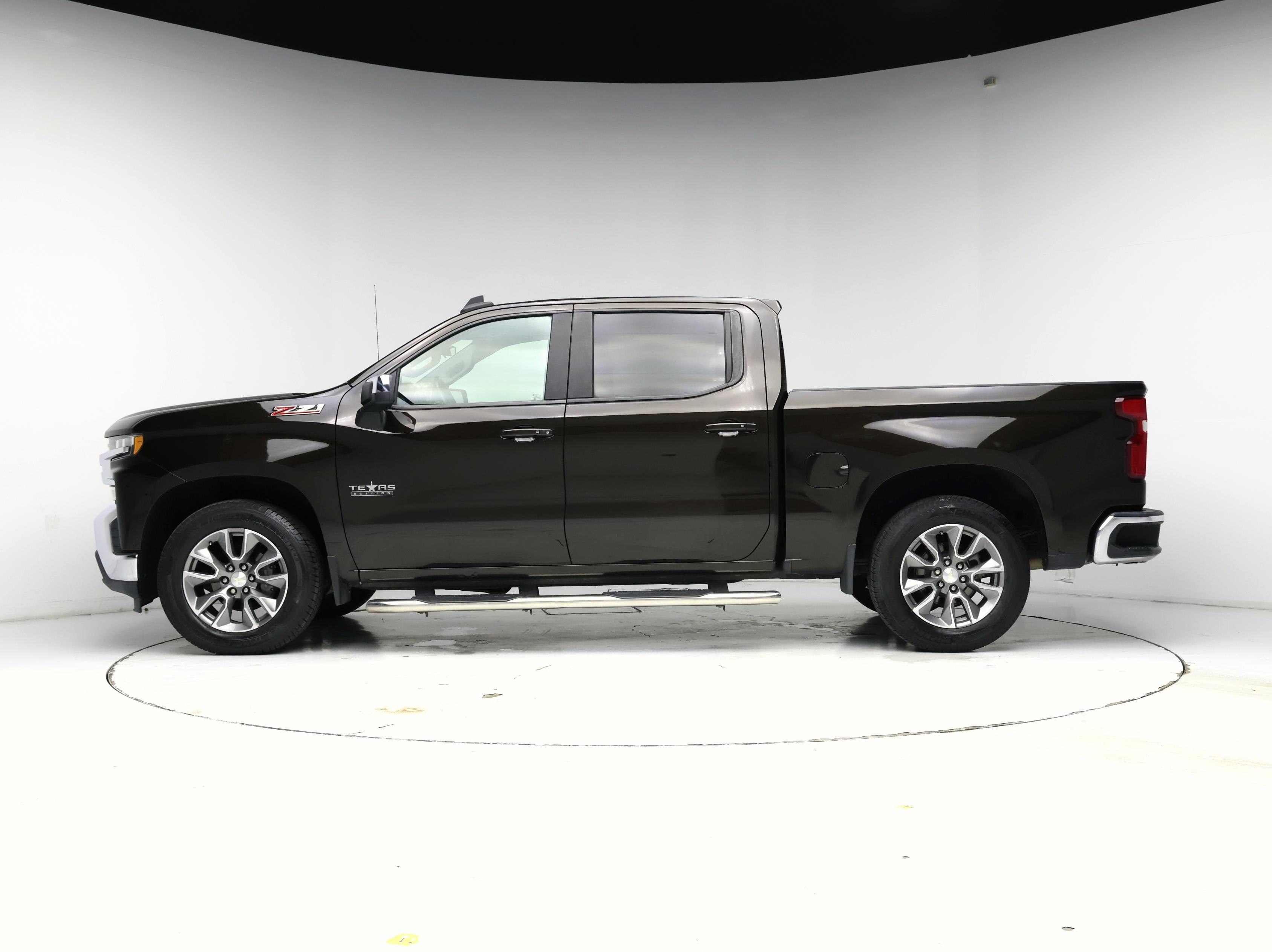 Thumbnail: 2019 Chevrolet Silverado 1500 - 3
