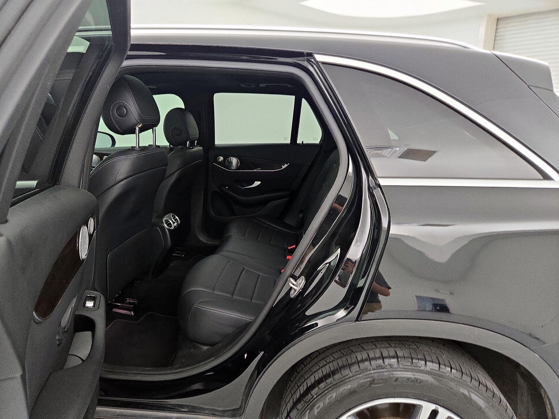 Thumbnail: 2021 Mercedes-Benz GLC - 20