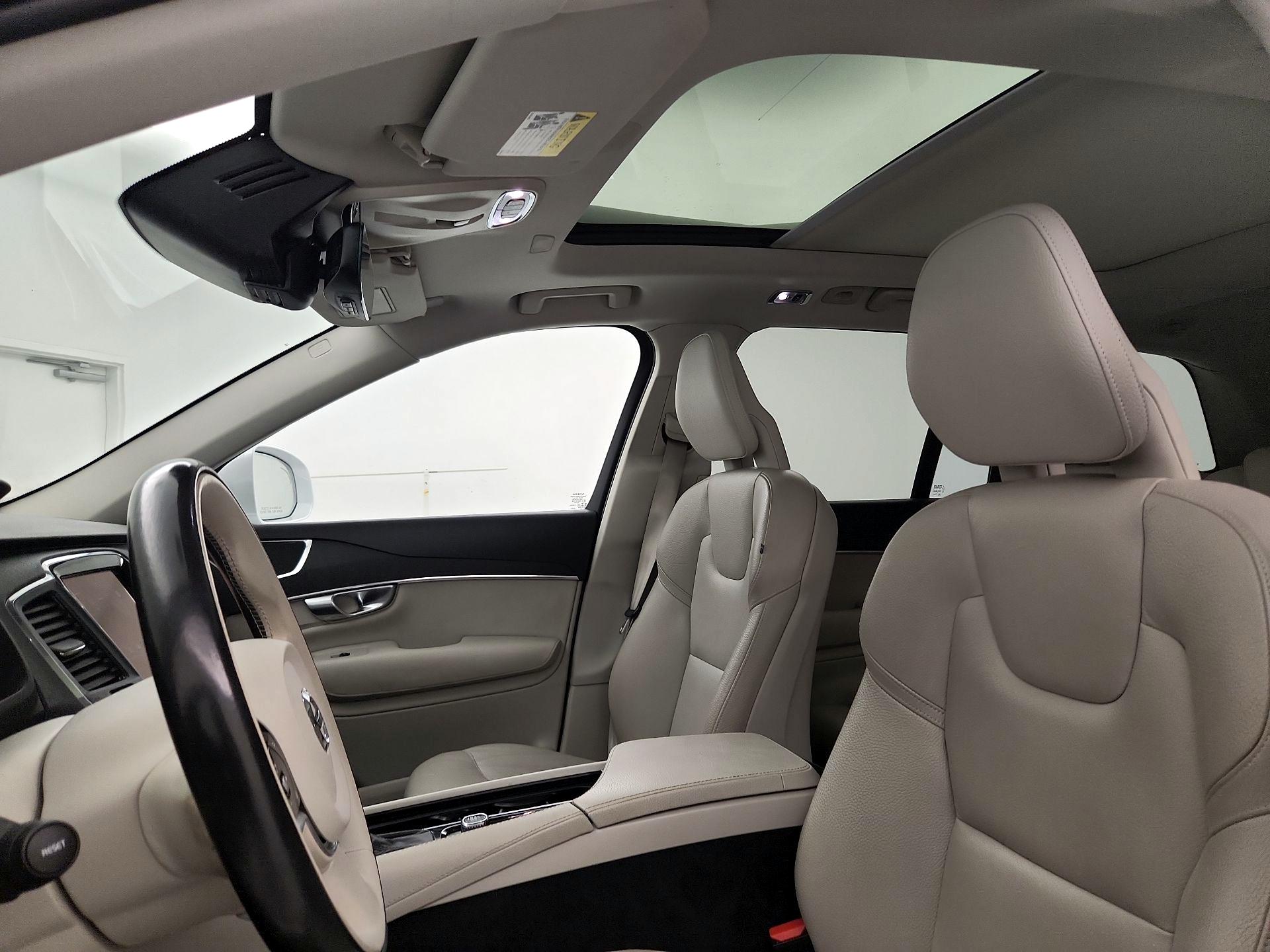 Thumbnail: 2020 Volvo XC90 - 19