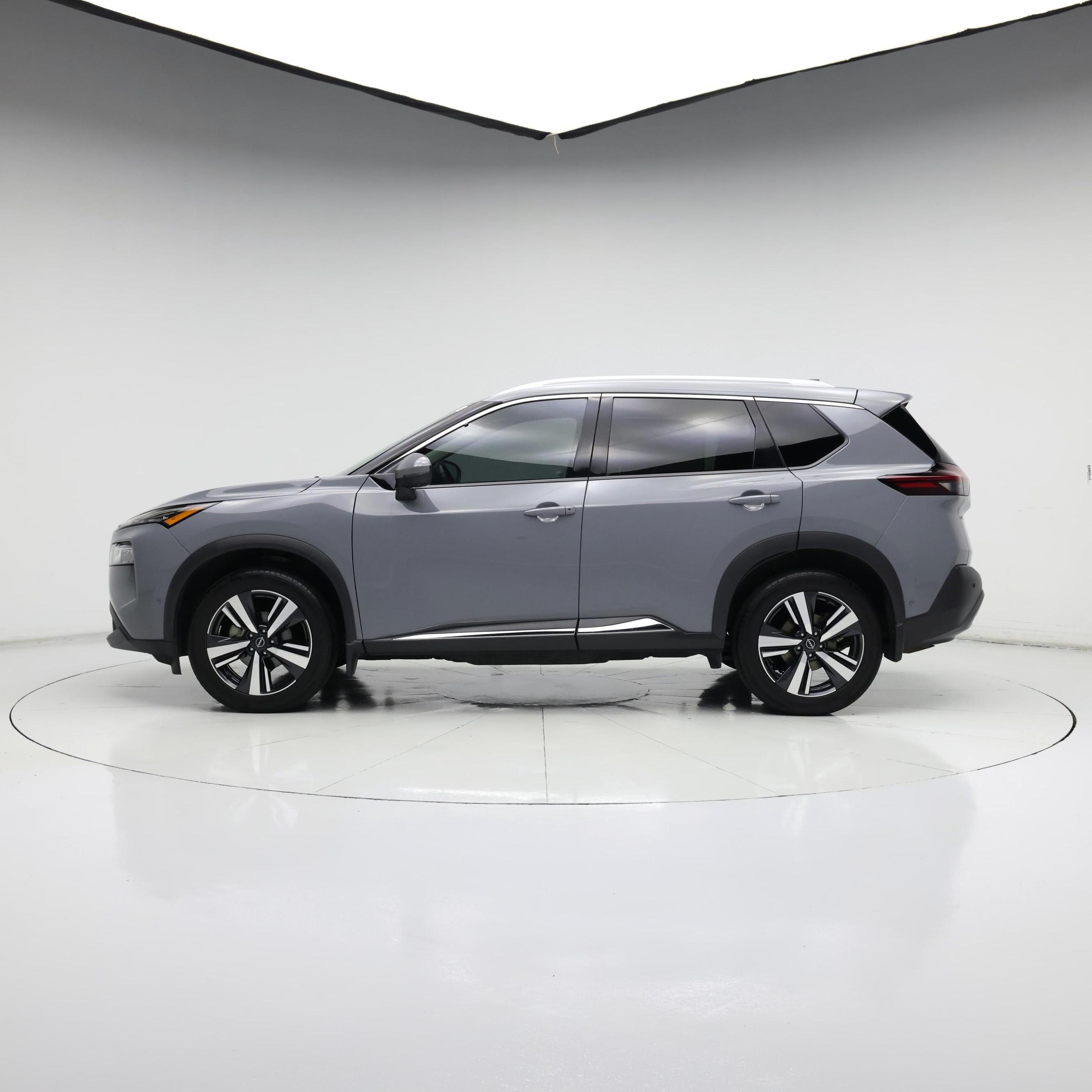 Thumbnail: 2022 Nissan Rogue - 3