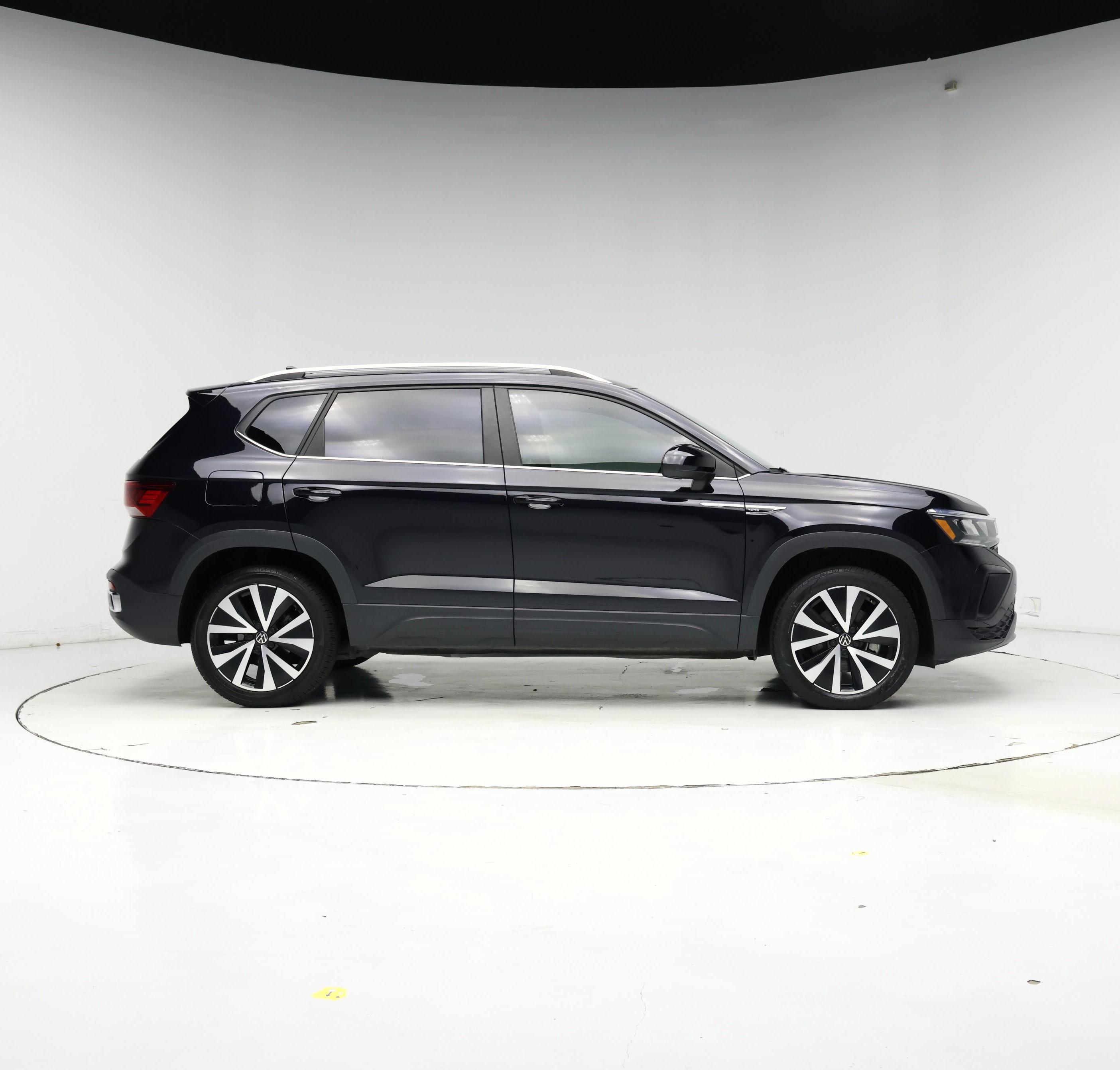 Thumbnail: 2023 Volkswagen Taos - 7