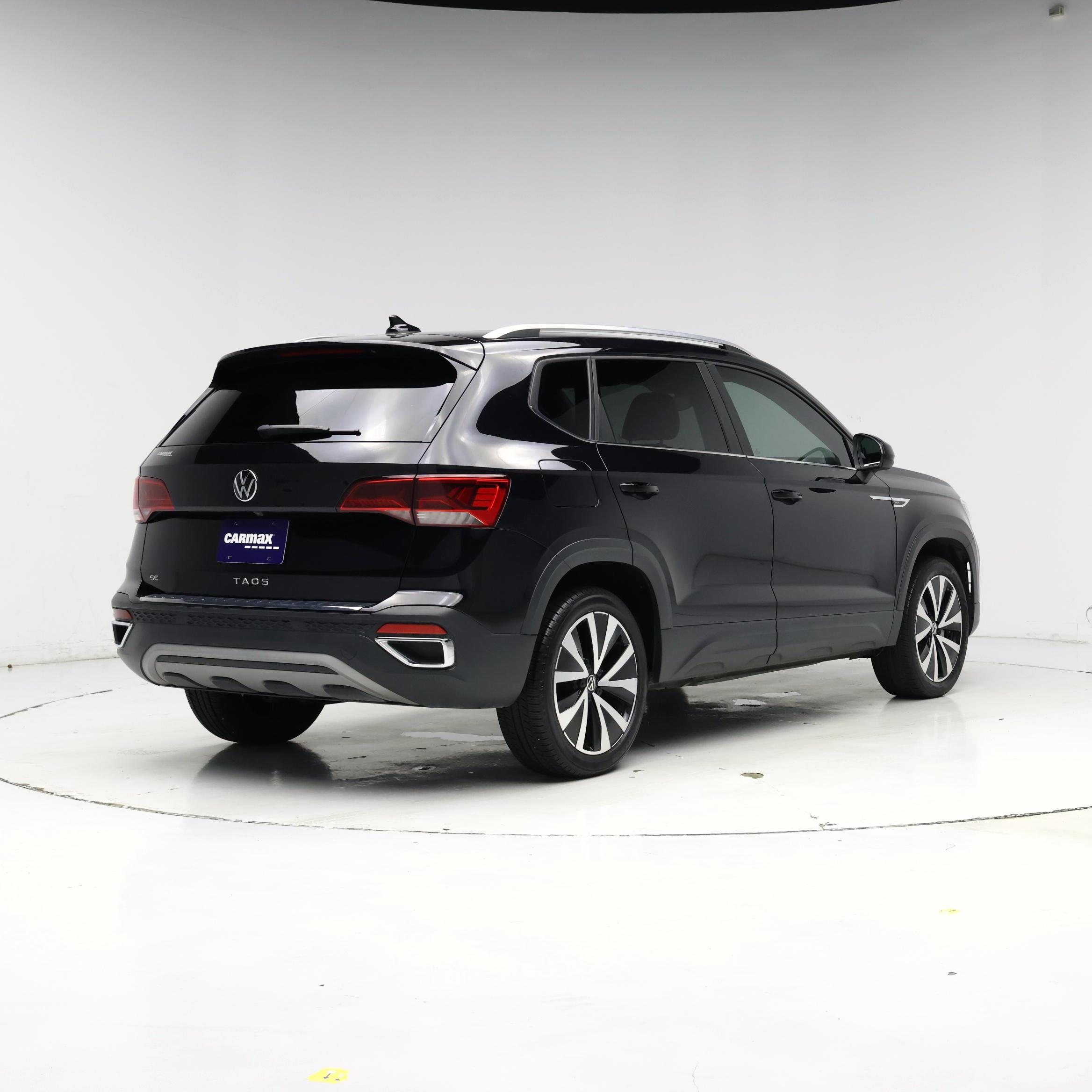Thumbnail: 2023 Volkswagen Taos - 8