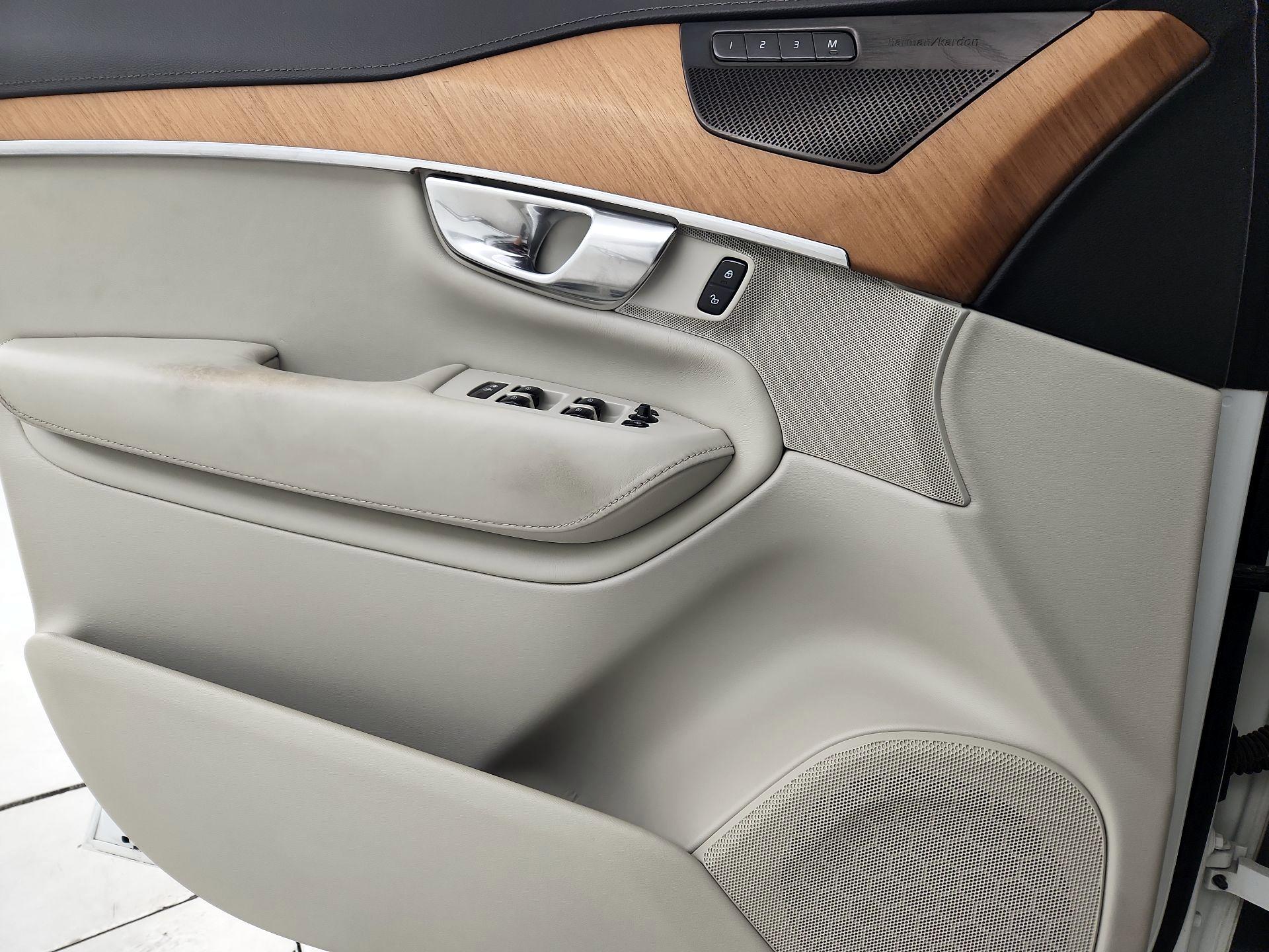 Thumbnail: 2019 Volvo XC90 - 12