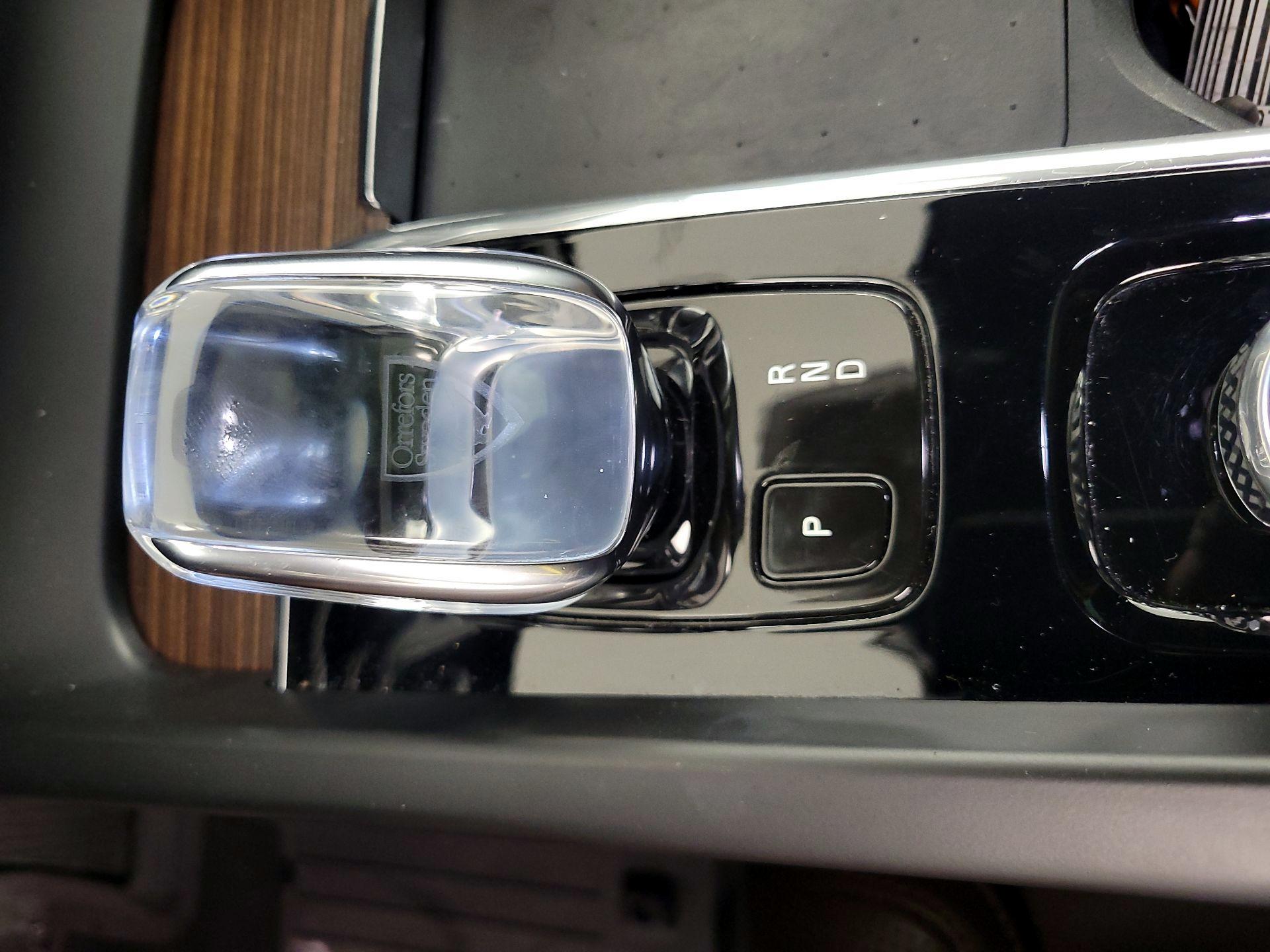 Thumbnail: 2022 Volvo XC60 - 18