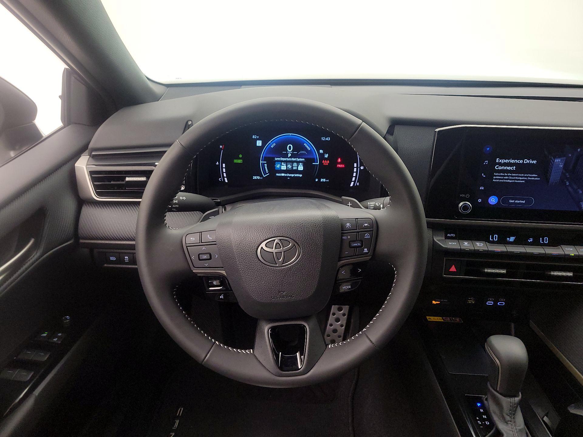 Thumbnail: 2025 Toyota Camry - 10