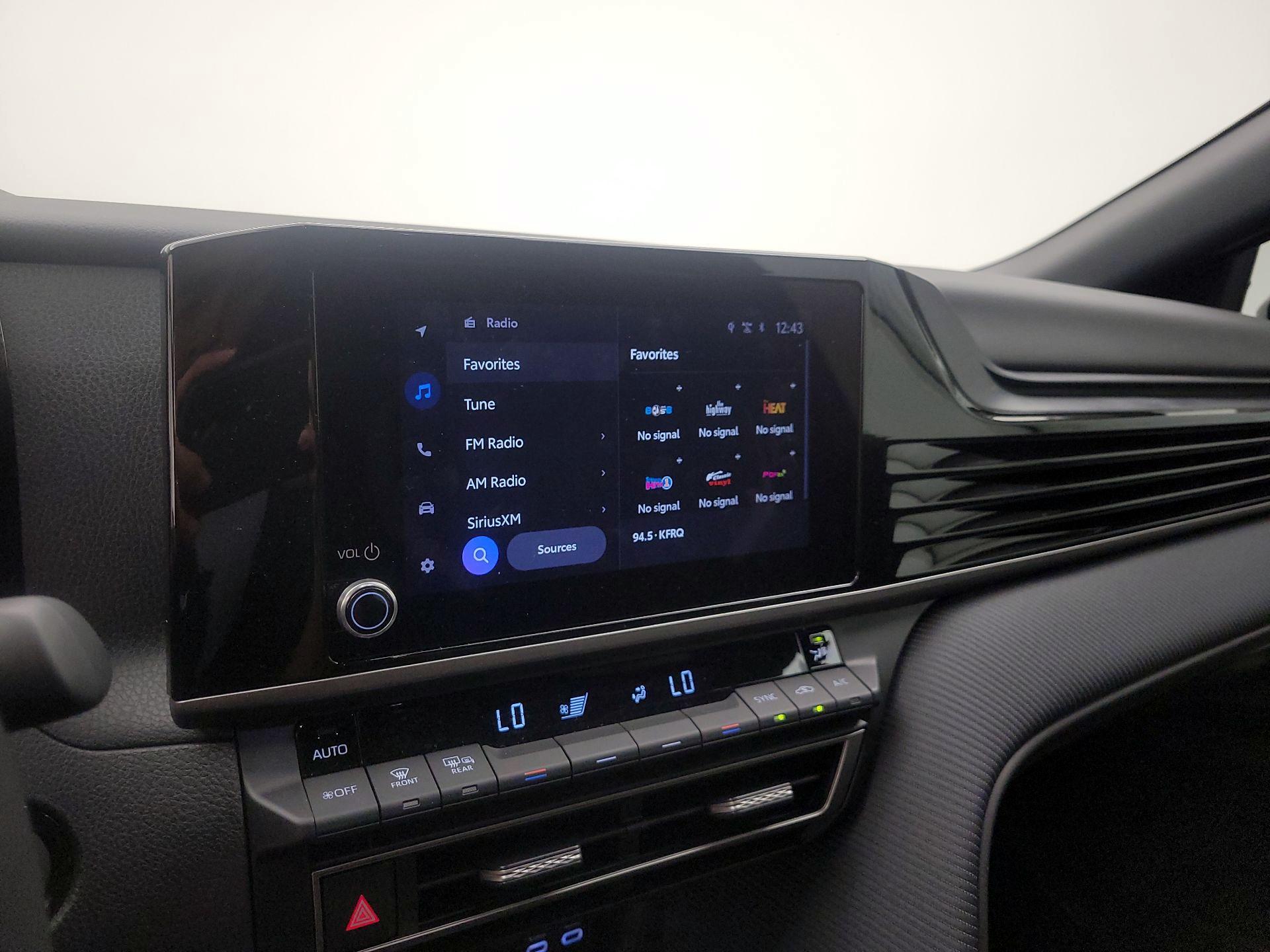 Thumbnail: 2025 Toyota Camry - 16
