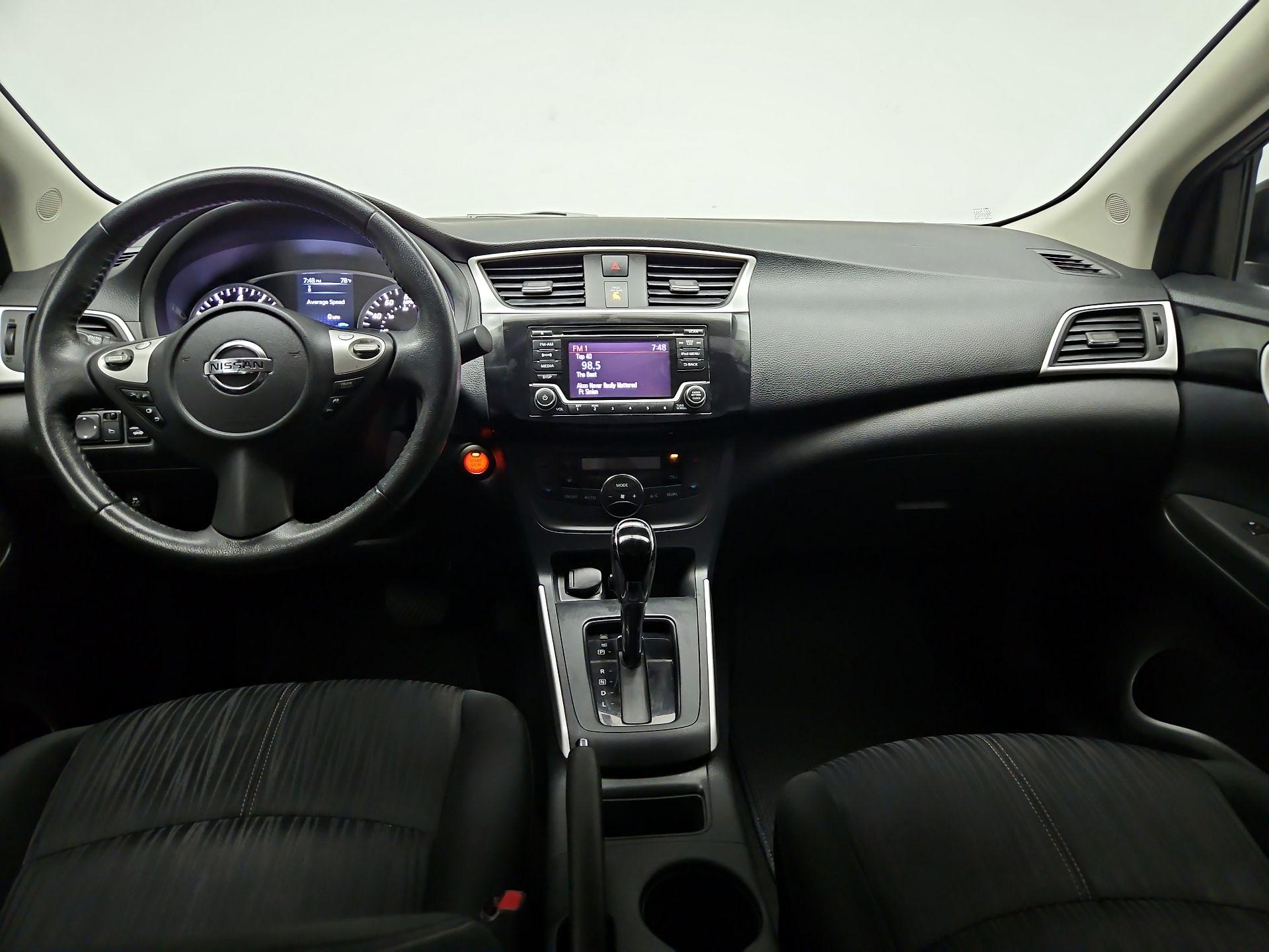 Thumbnail: 2018 Nissan Sentra - 9