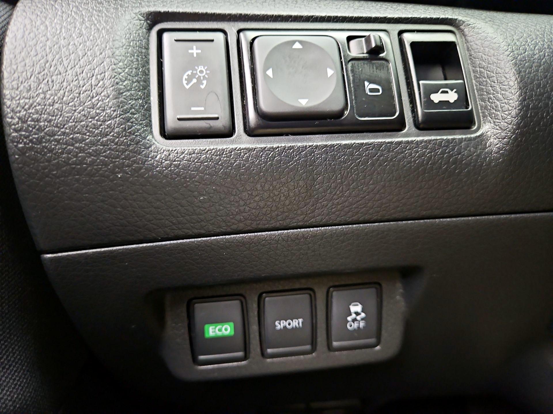 Thumbnail: 2018 Nissan Sentra - 13