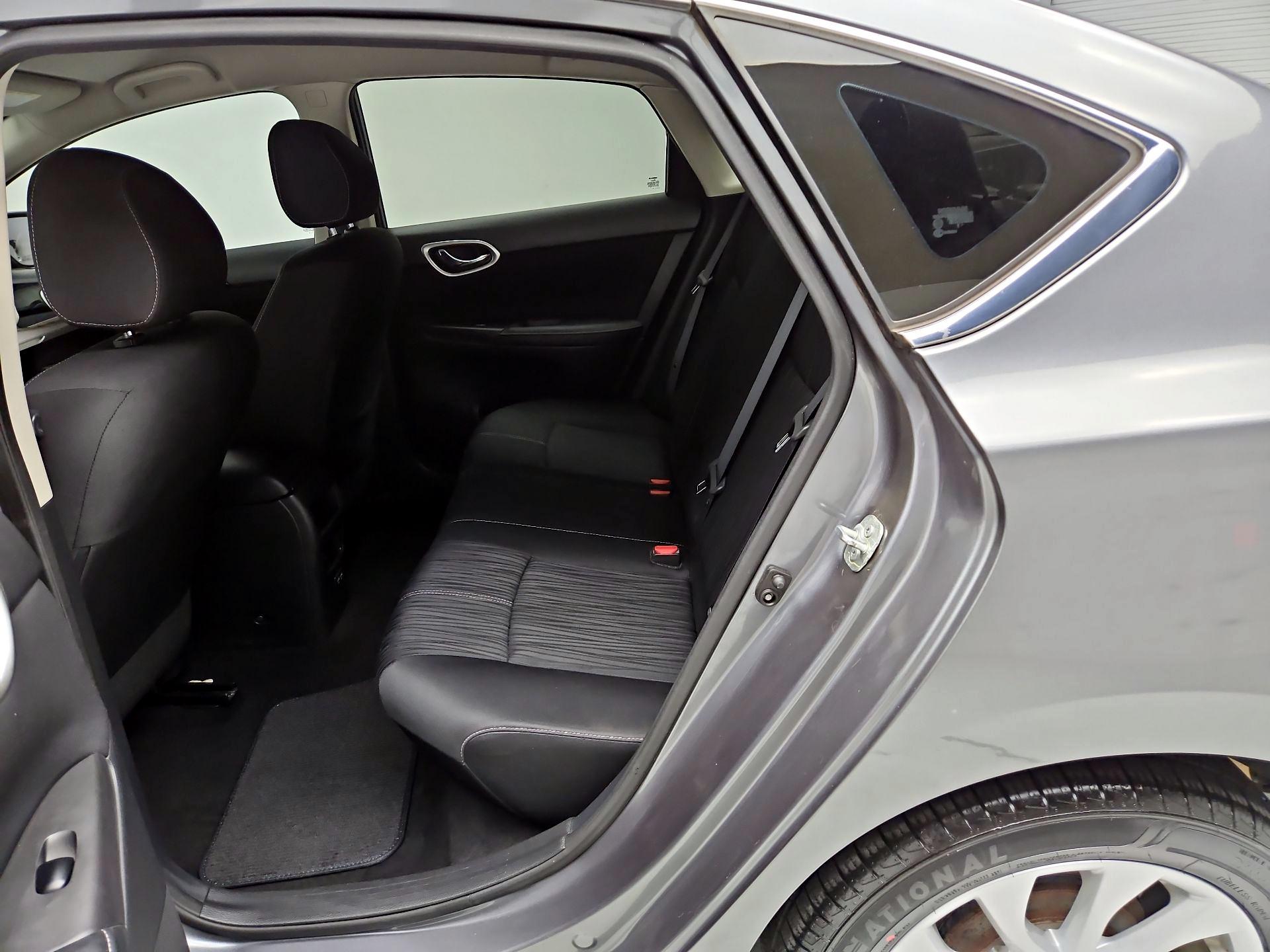 Thumbnail: 2018 Nissan Sentra - 19