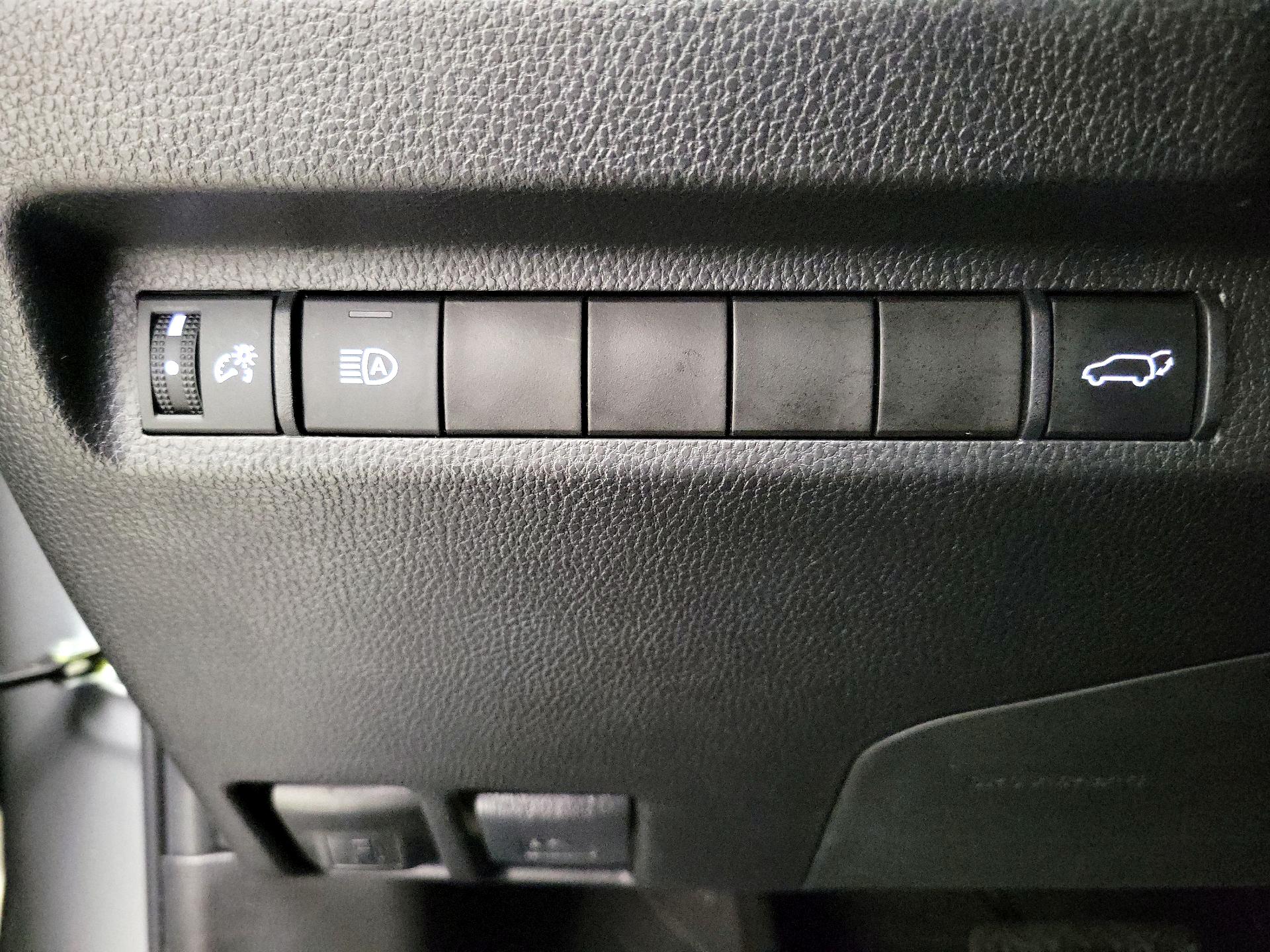 Thumbnail: 2023 Toyota RAV4 - 13