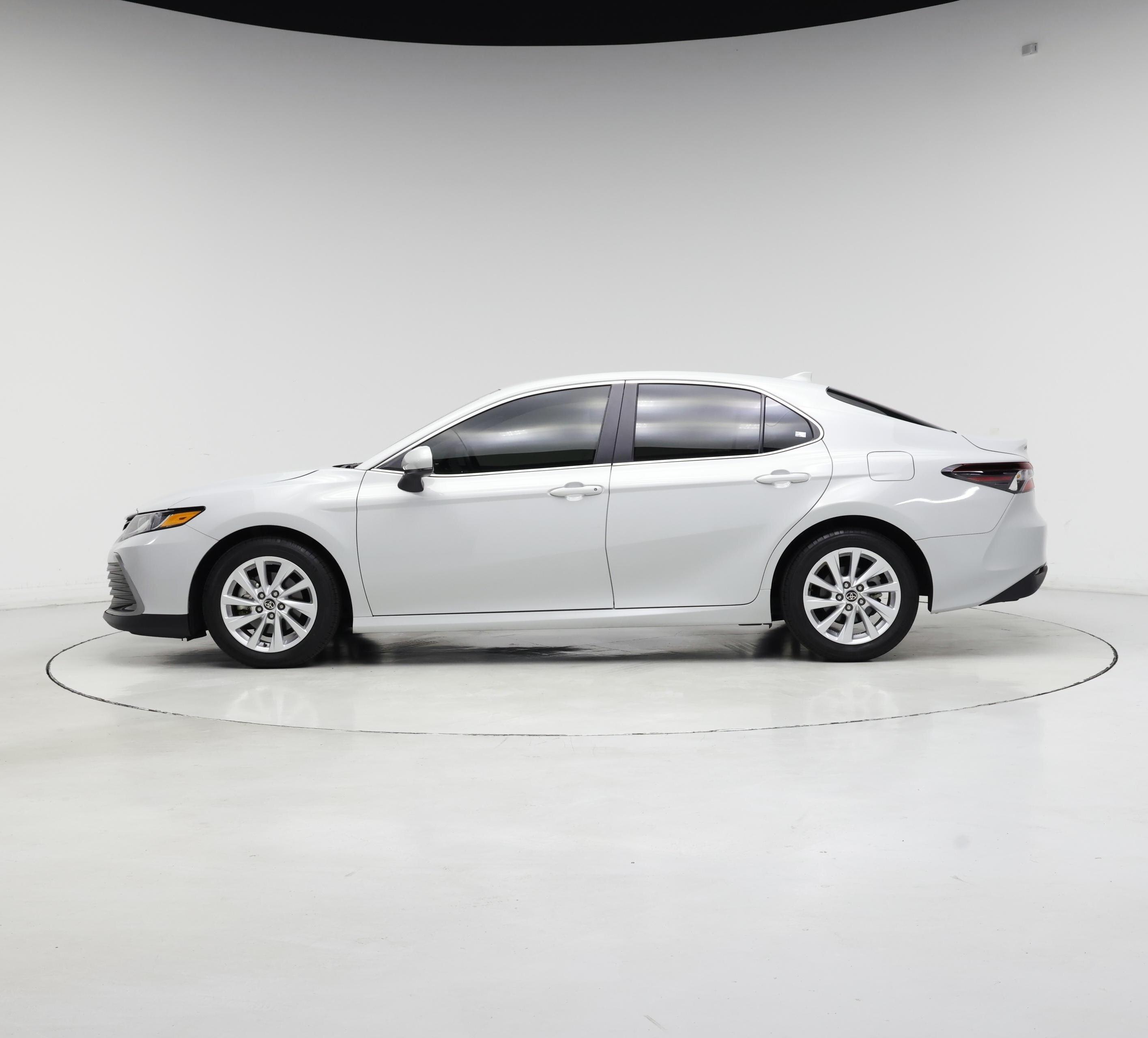 Thumbnail: 2024 Toyota Camry - 3