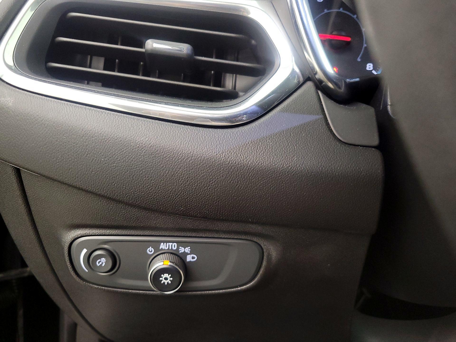 Thumbnail: 2020 Chevrolet Equinox - 13