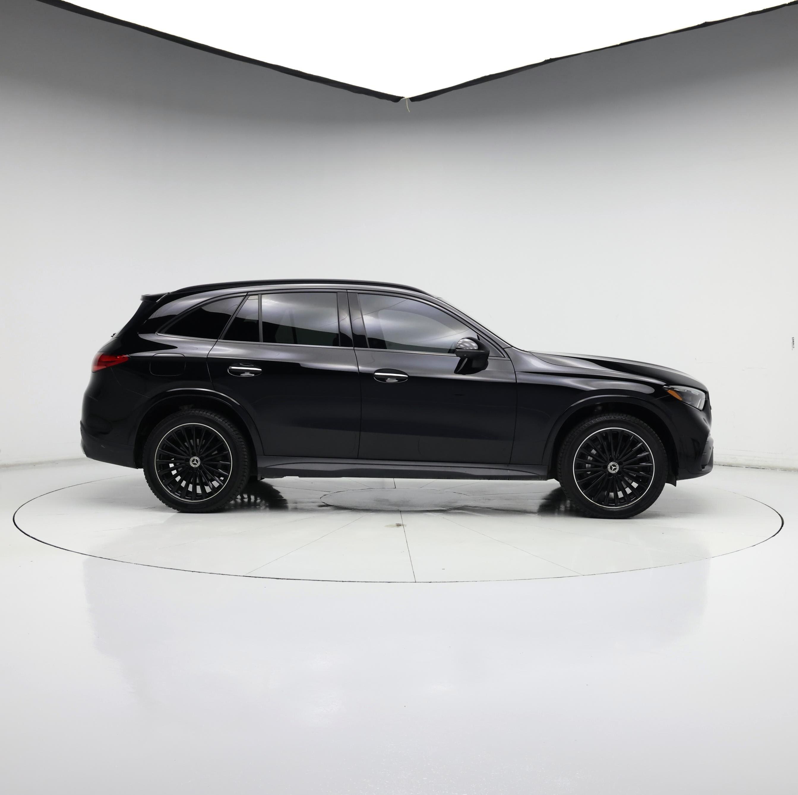 Thumbnail: 2023 Mercedes-Benz GLC - 7