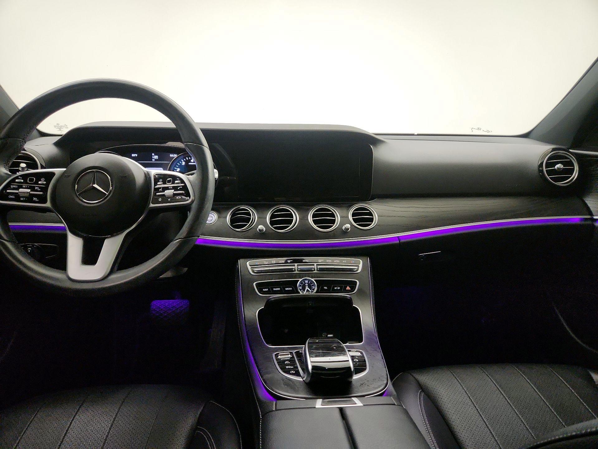 Thumbnail: 2019 Mercedes-Benz E-Class - 9