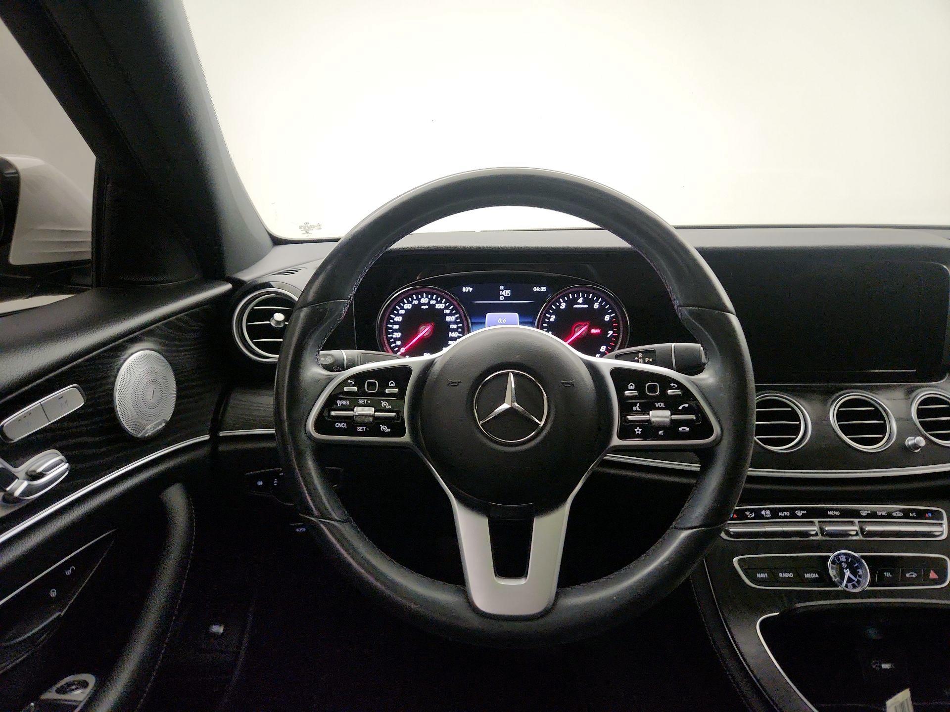 Thumbnail: 2019 Mercedes-Benz E-Class - 10