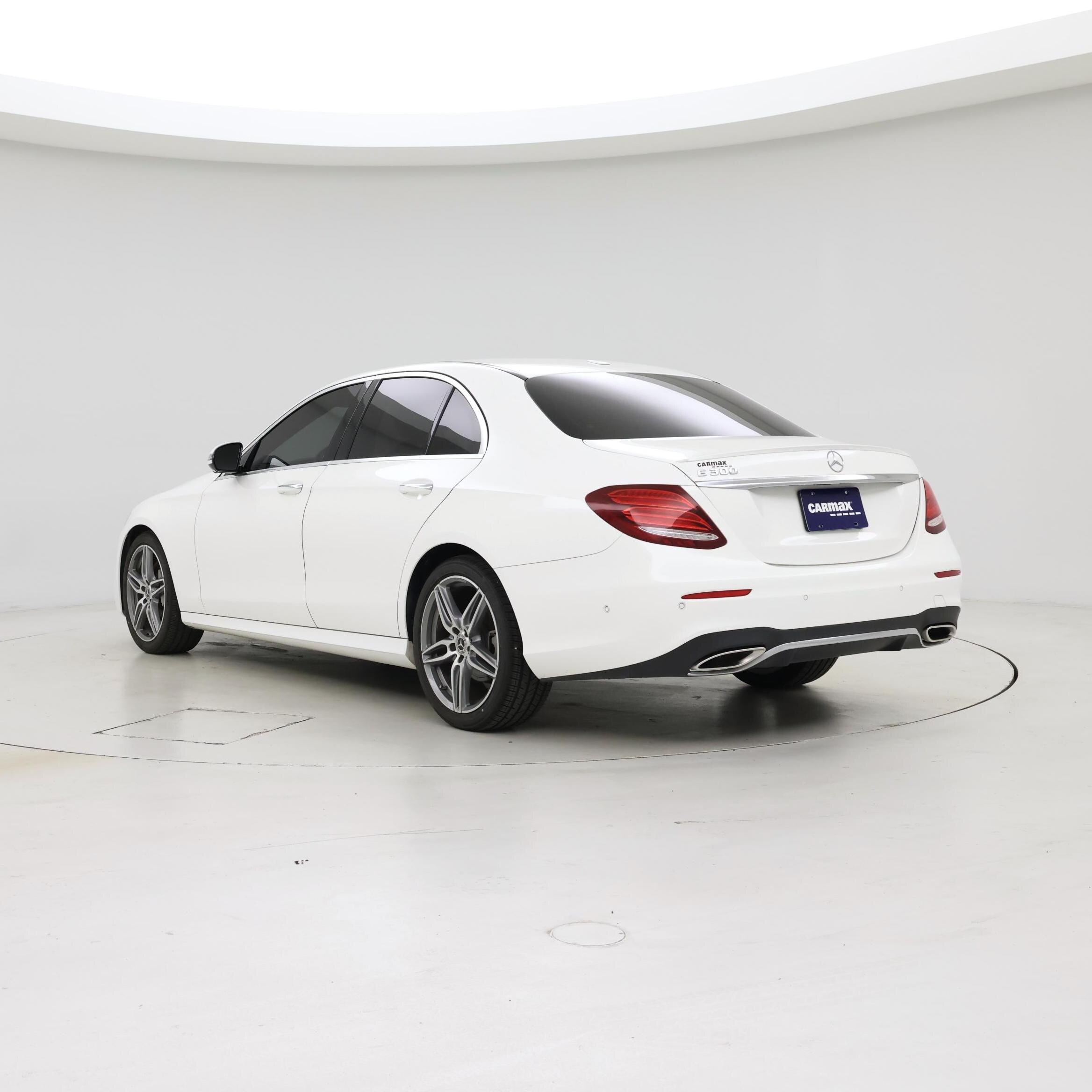 Thumbnail: 2019 Mercedes-Benz E-Class - 2