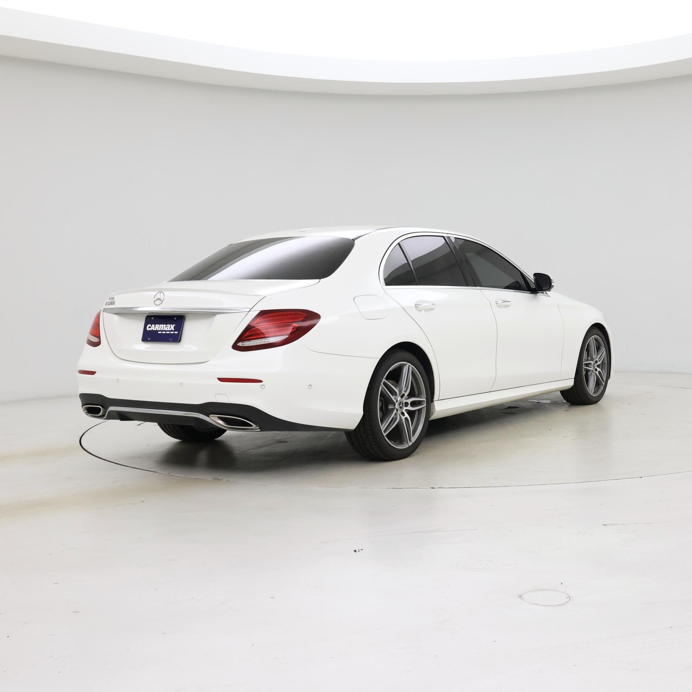 Thumbnail: 2019 Mercedes-Benz E-Class - 8