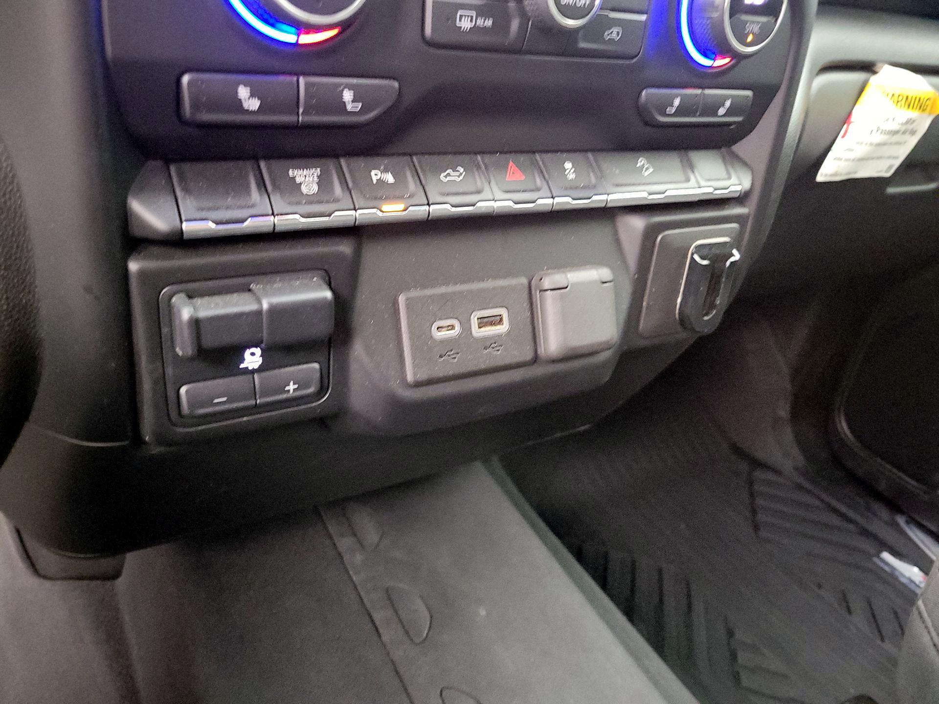 Thumbnail: 2021 Chevrolet Silverado 2500 - 19